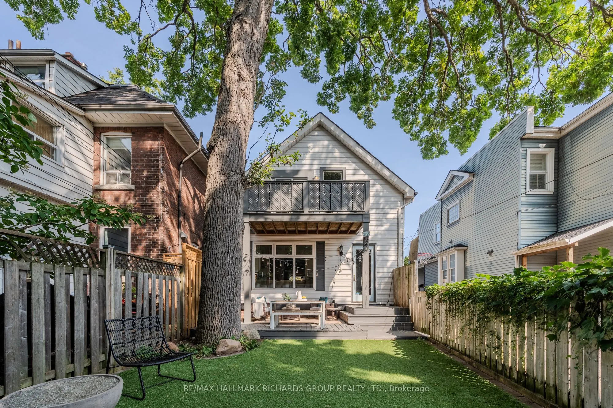 120 Lee Avenue