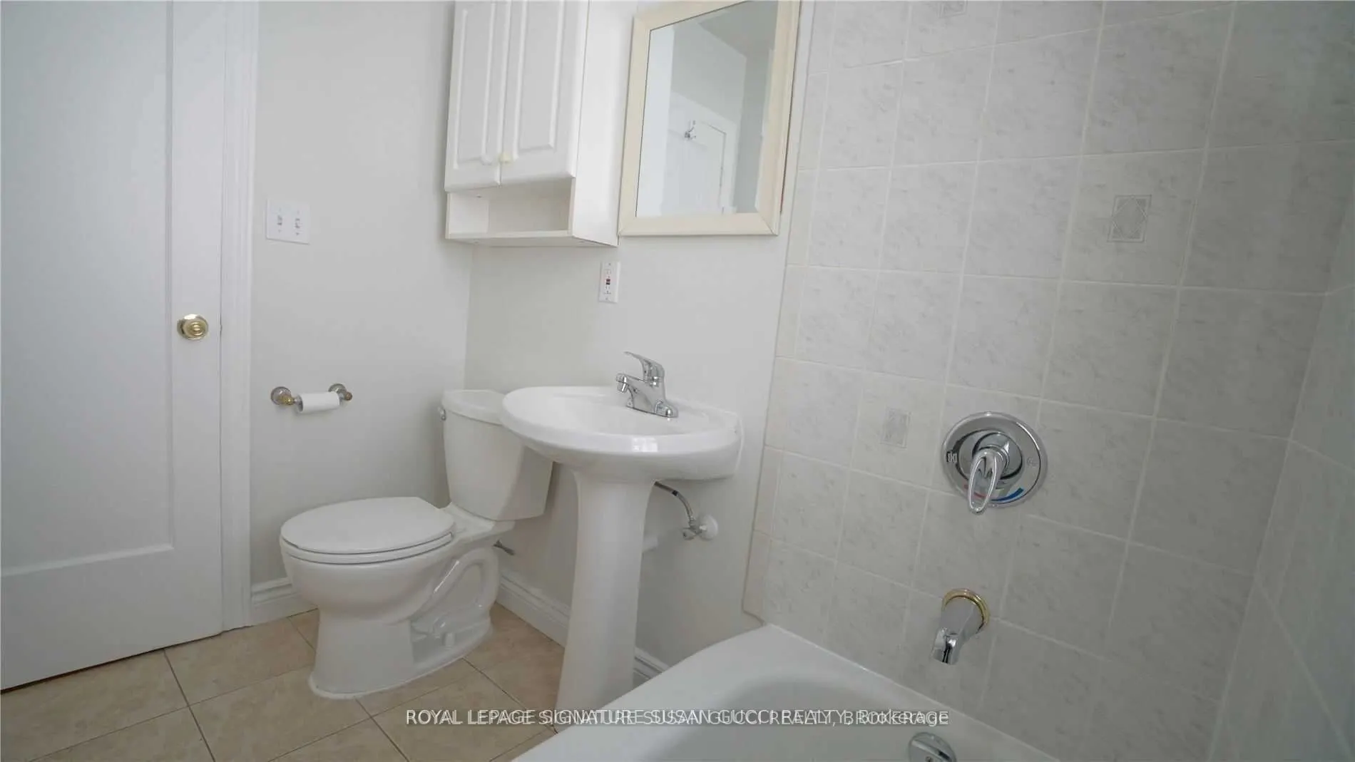 9 Barrett Road, #Main Fl