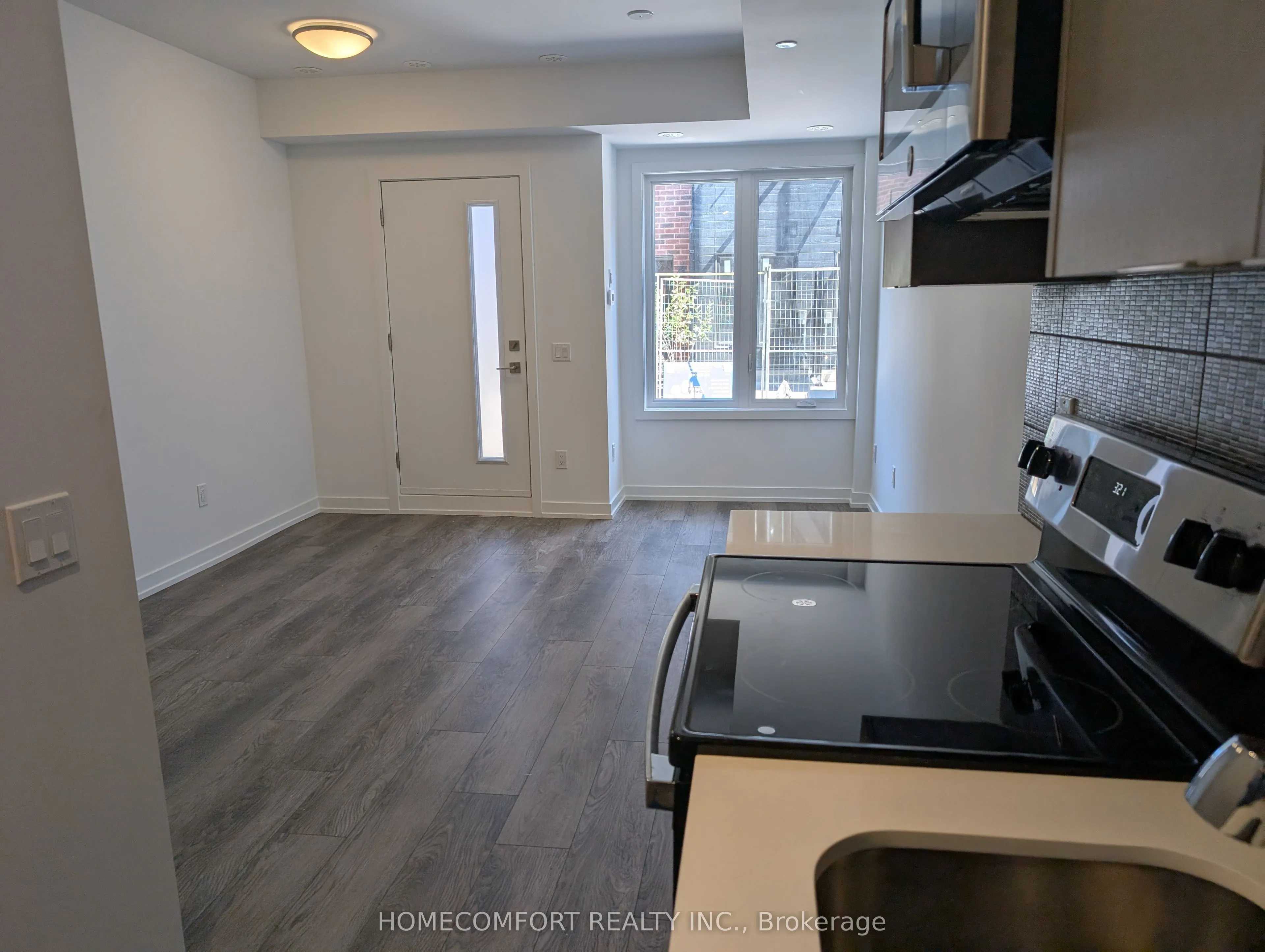 3079 Pharmacy Avenue, #Unit 31