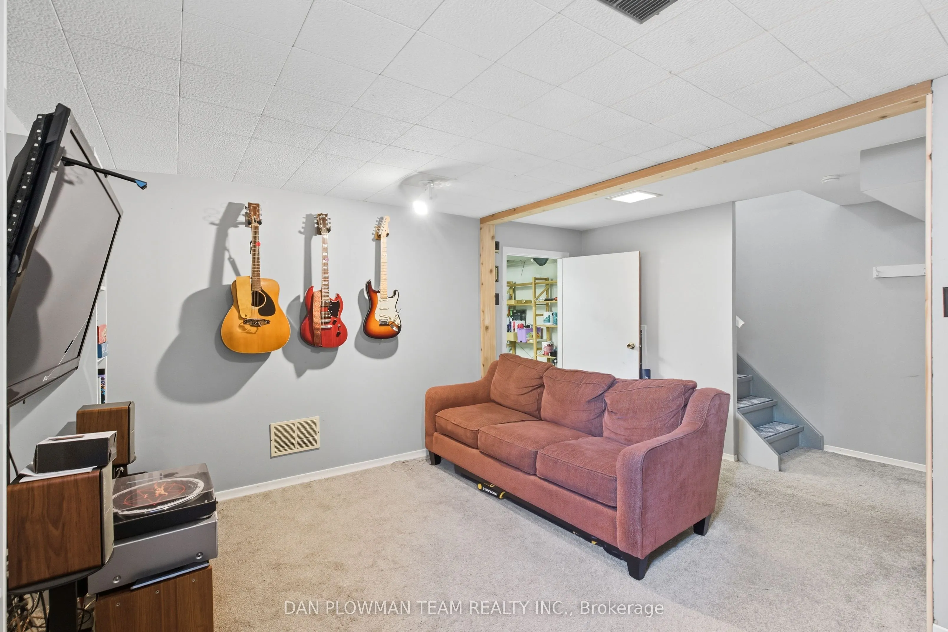 387 Surrey Drive