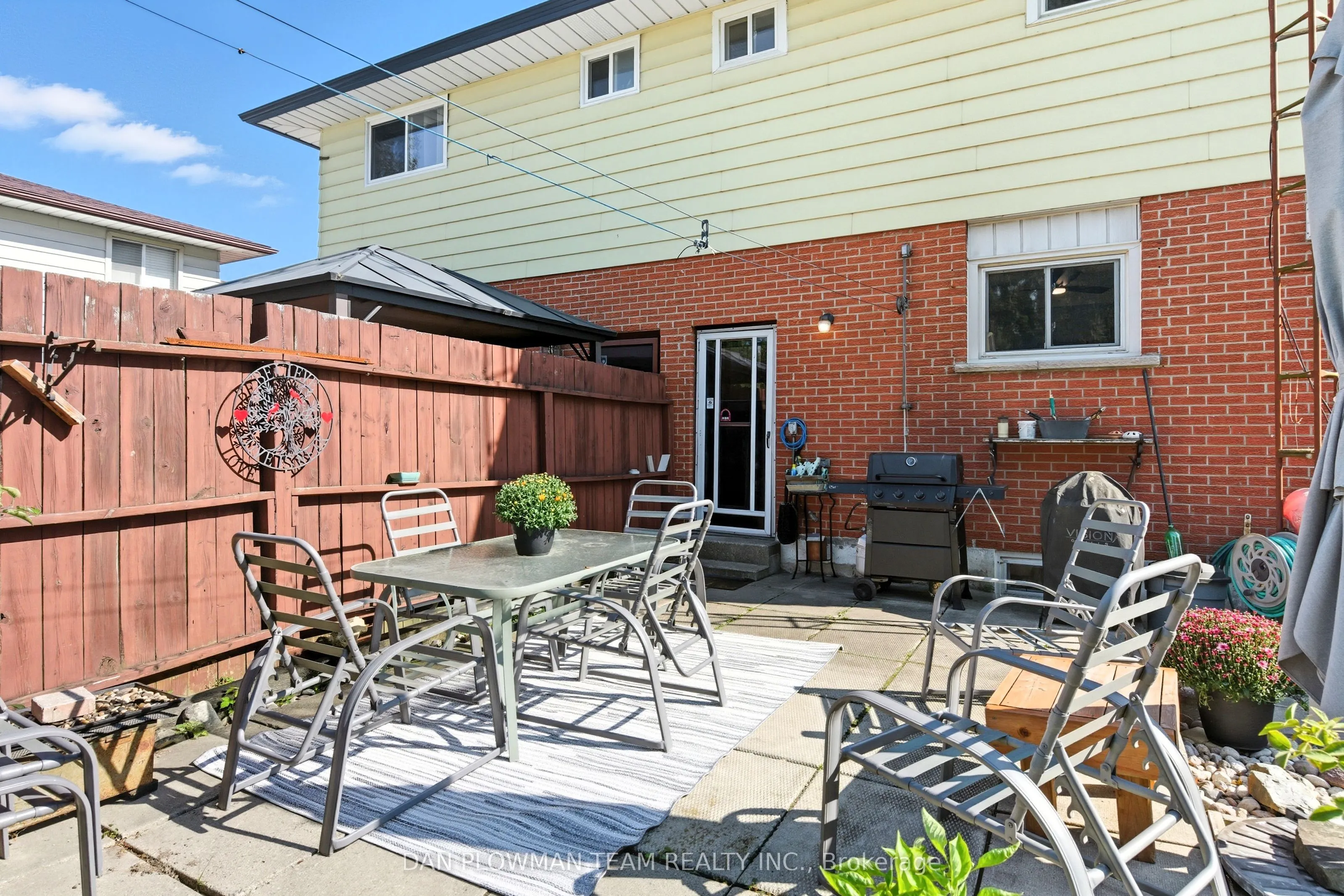 387 Surrey Drive