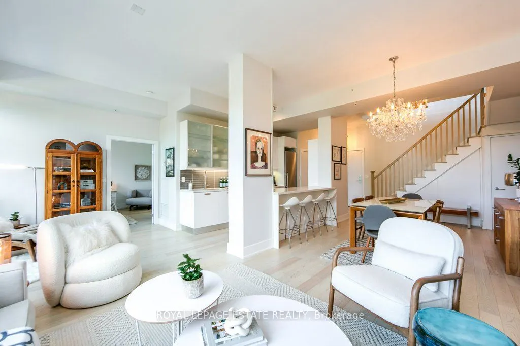 66 Kippendavie Avenue, #408