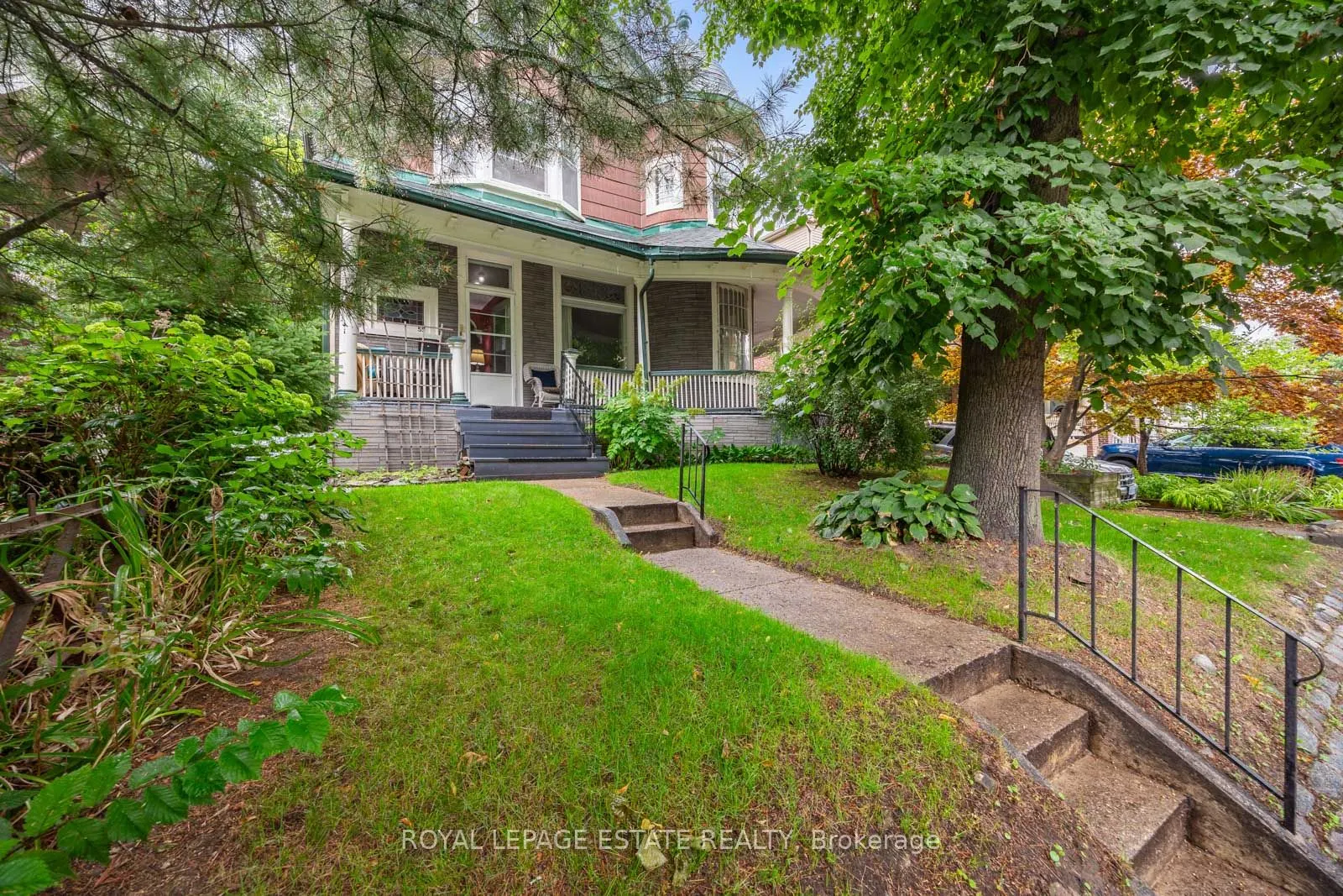 55 Leuty Avenue