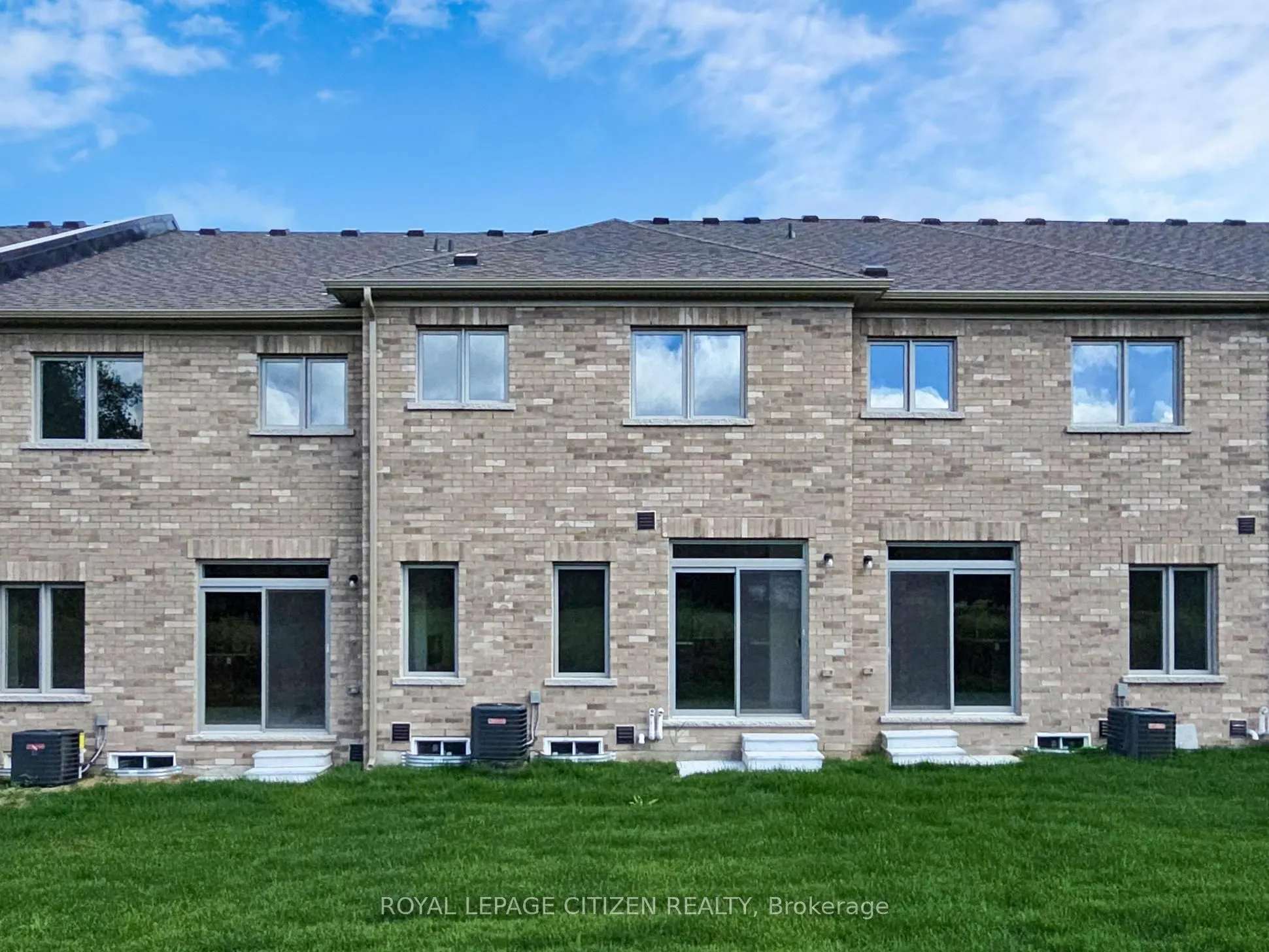 138 North Garden Boulevard