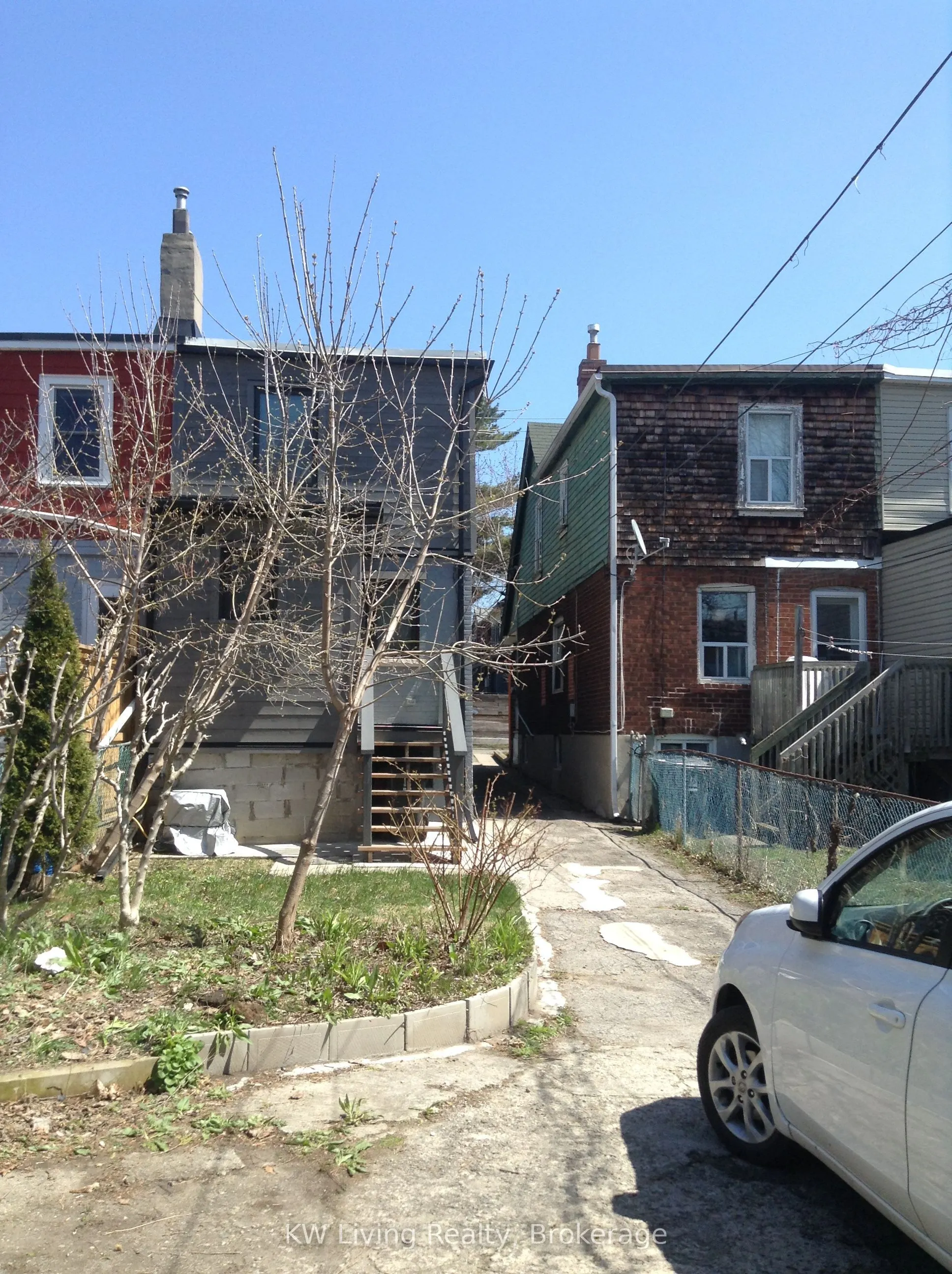 100 Gillard Avenue