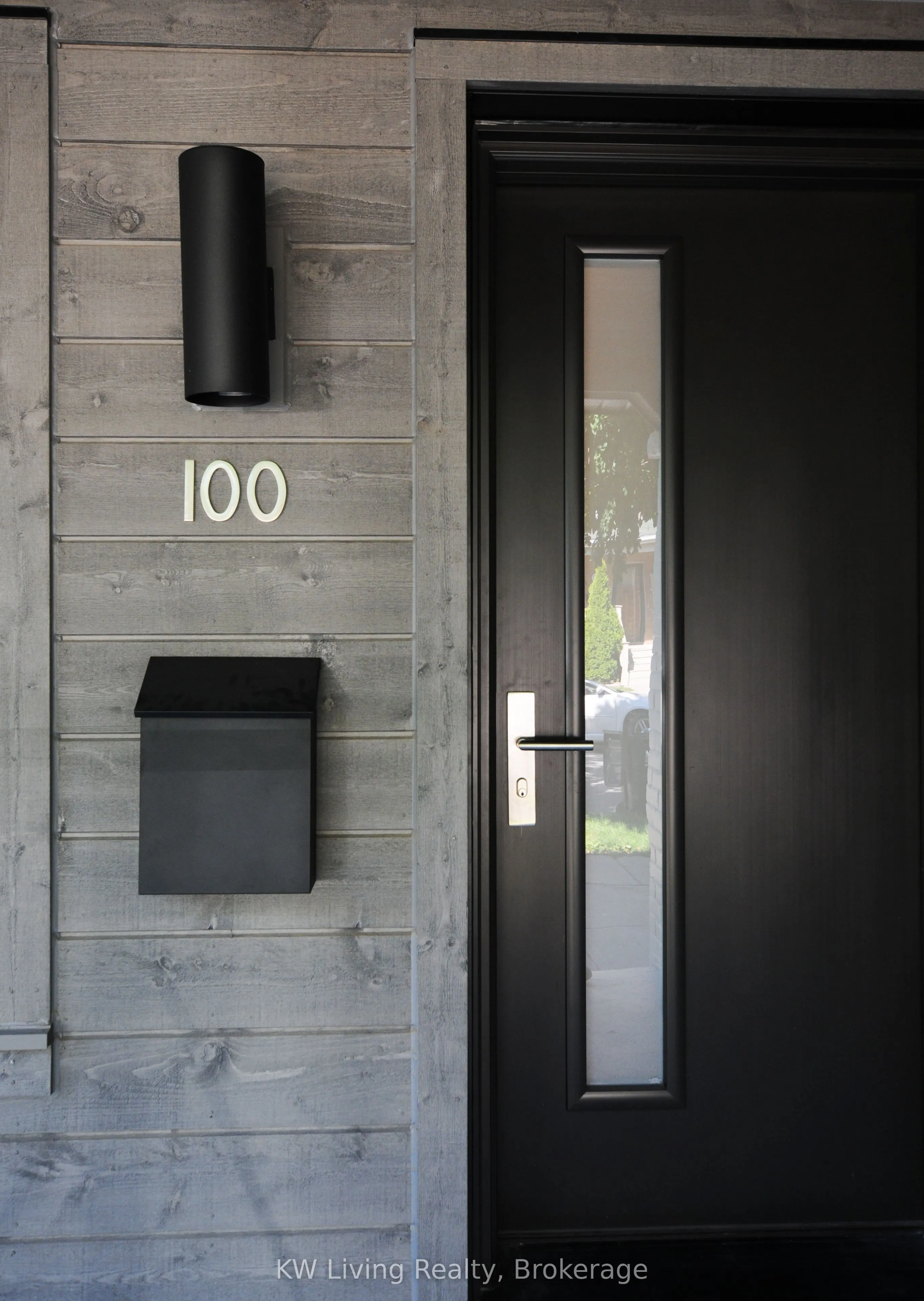 100 Gillard Avenue
