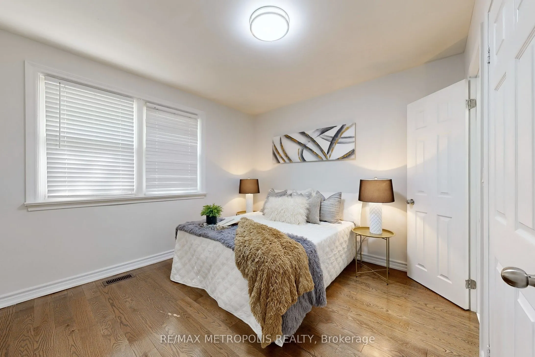 162 Lord Roberts Drive