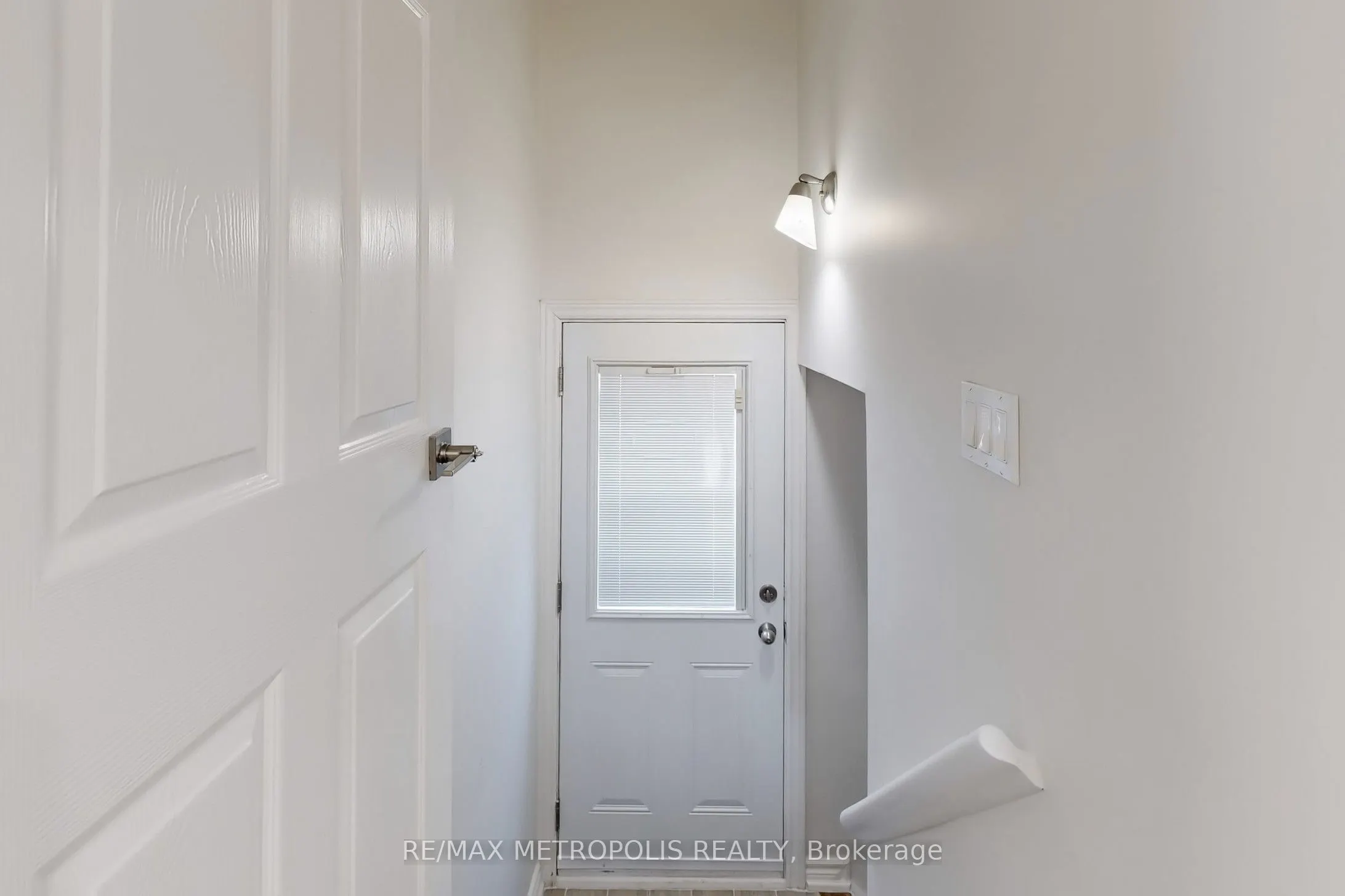162 Lord Roberts Drive