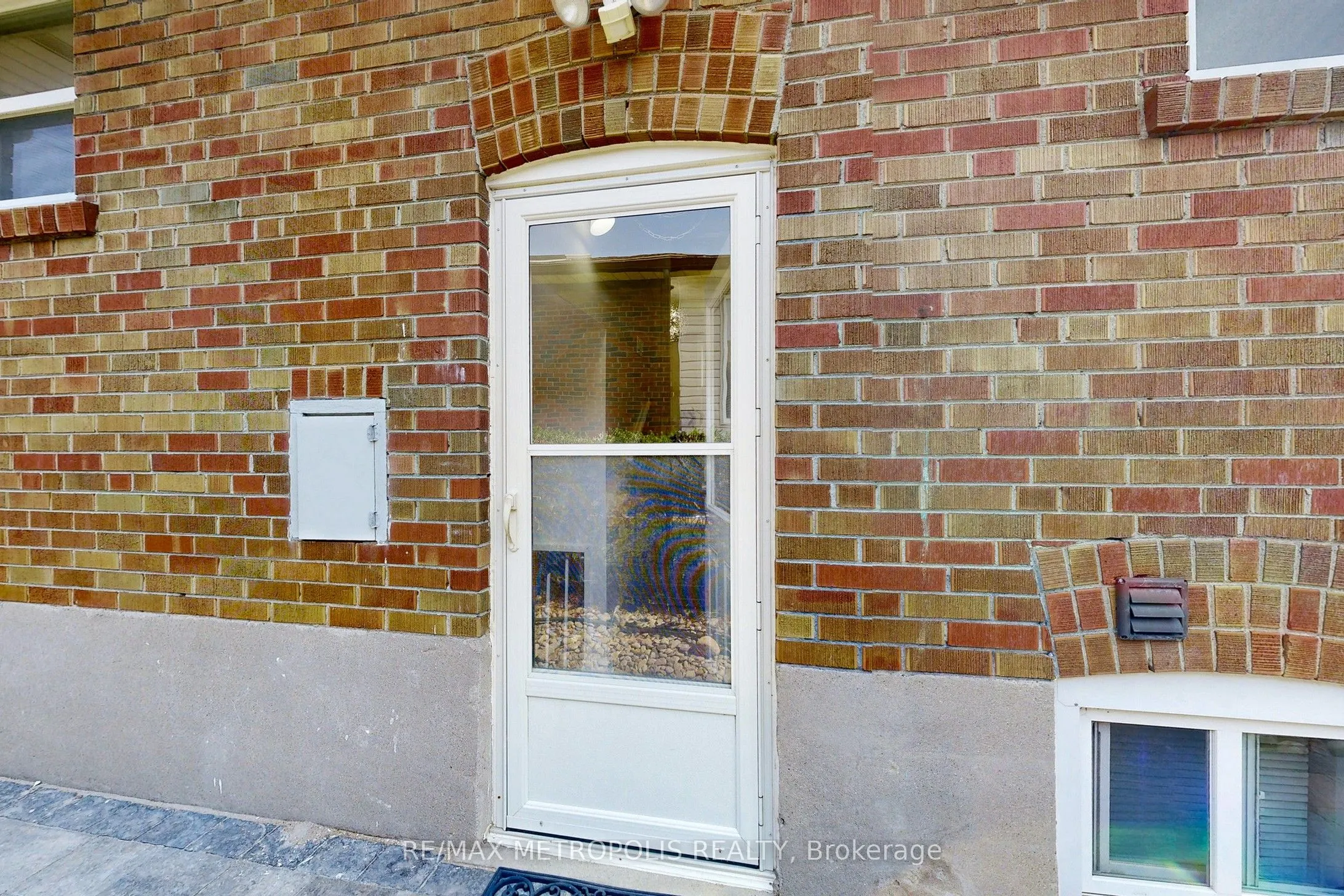 162 Lord Roberts Drive