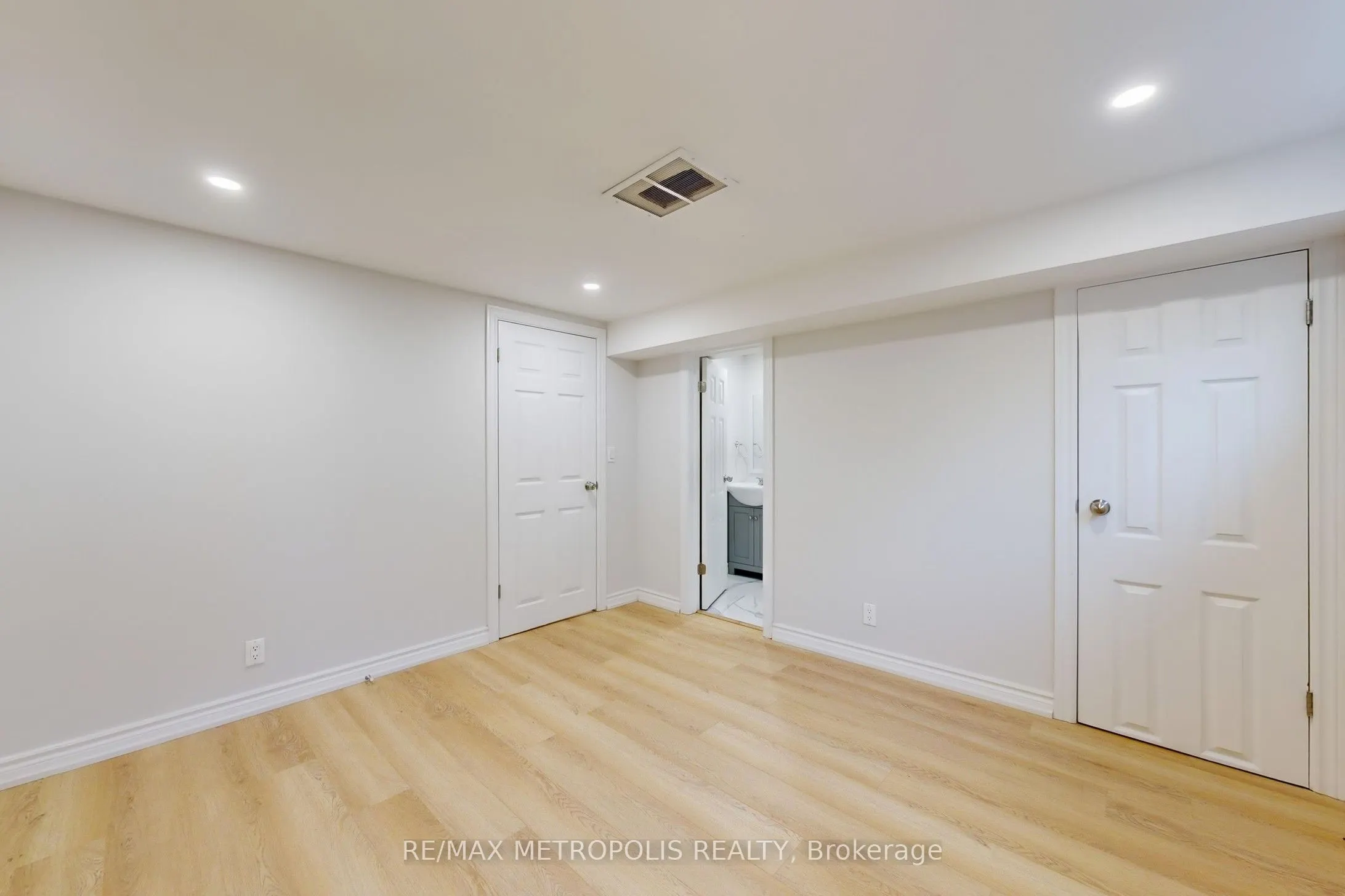 162 Lord Roberts Drive