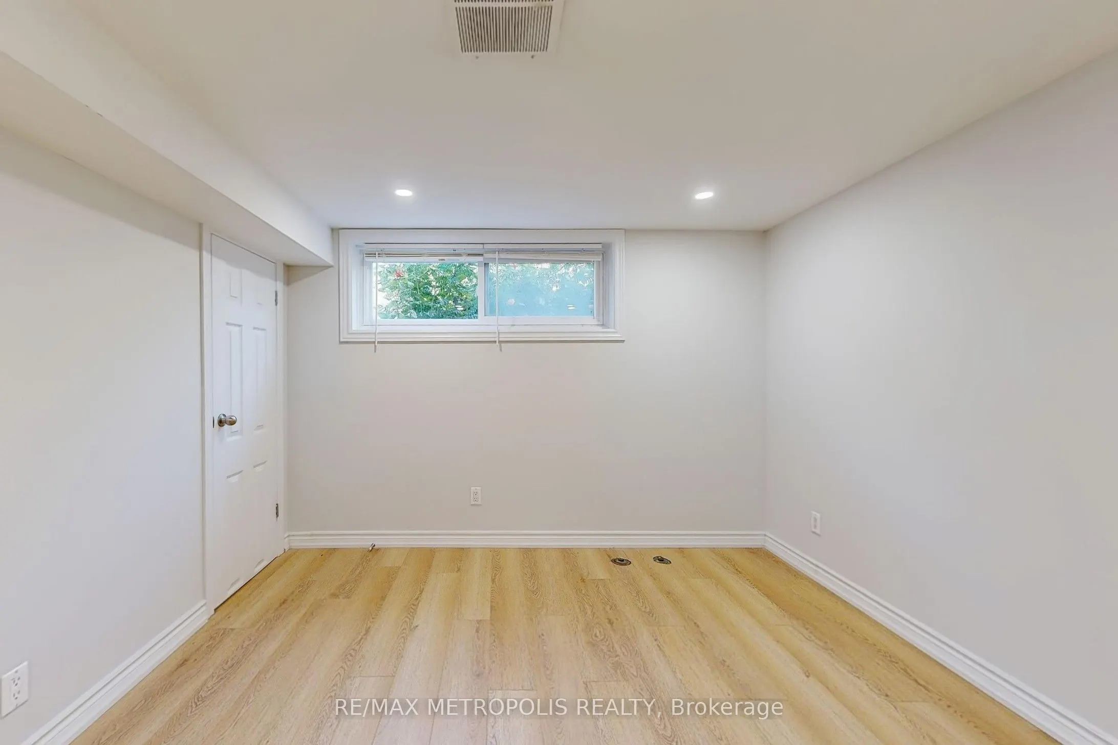 162 Lord Roberts Drive