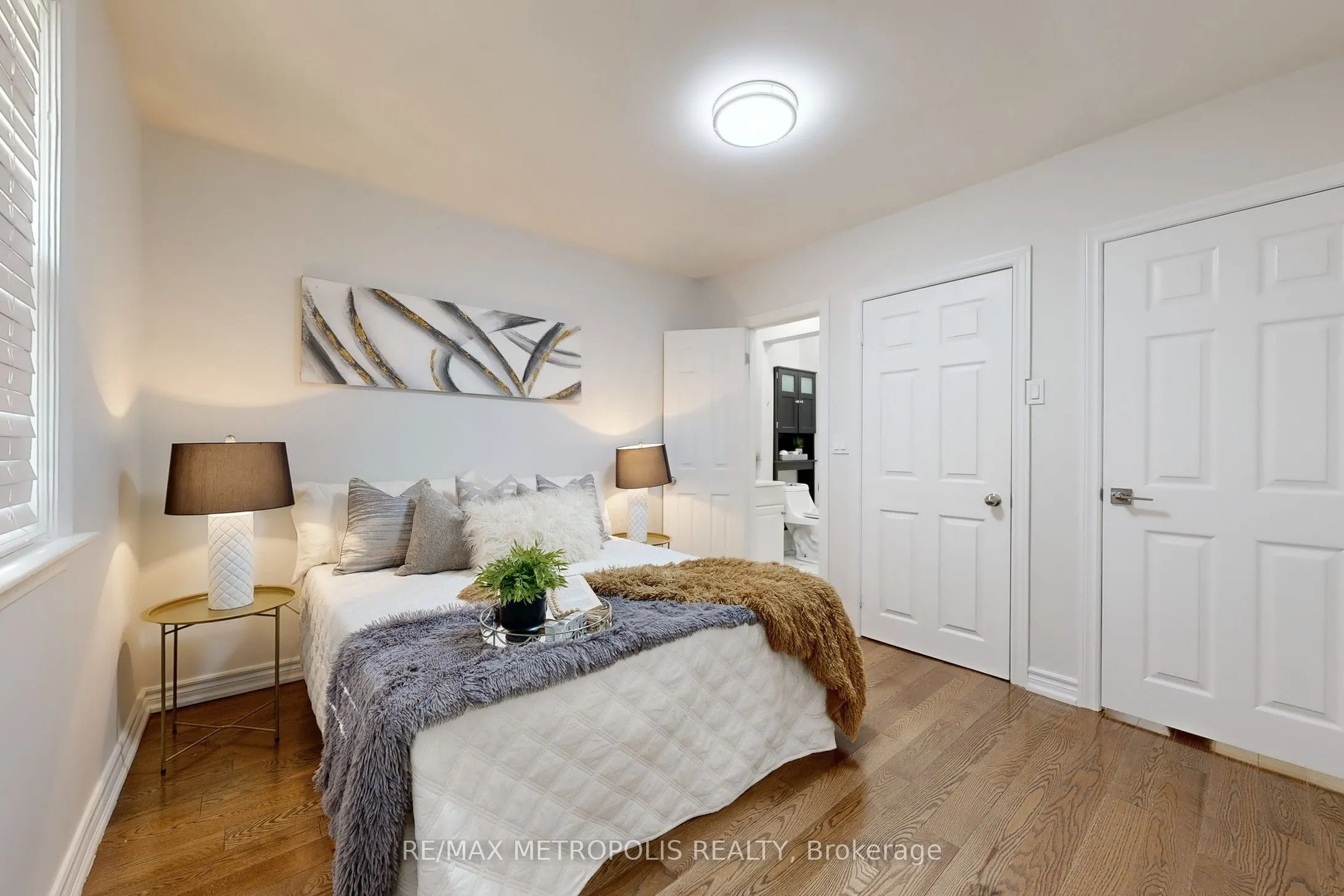 162 Lord Roberts Drive