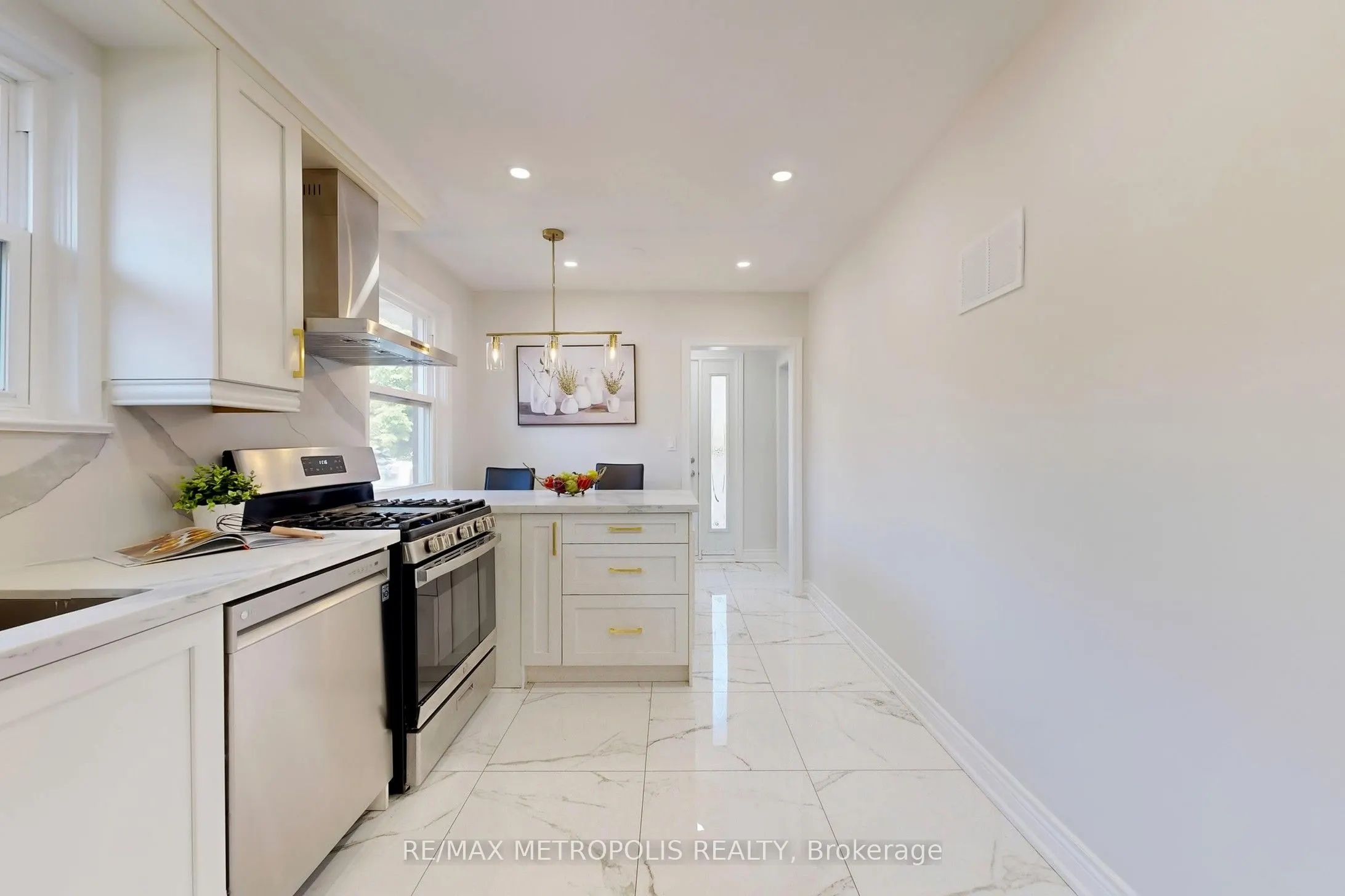 162 Lord Roberts Drive