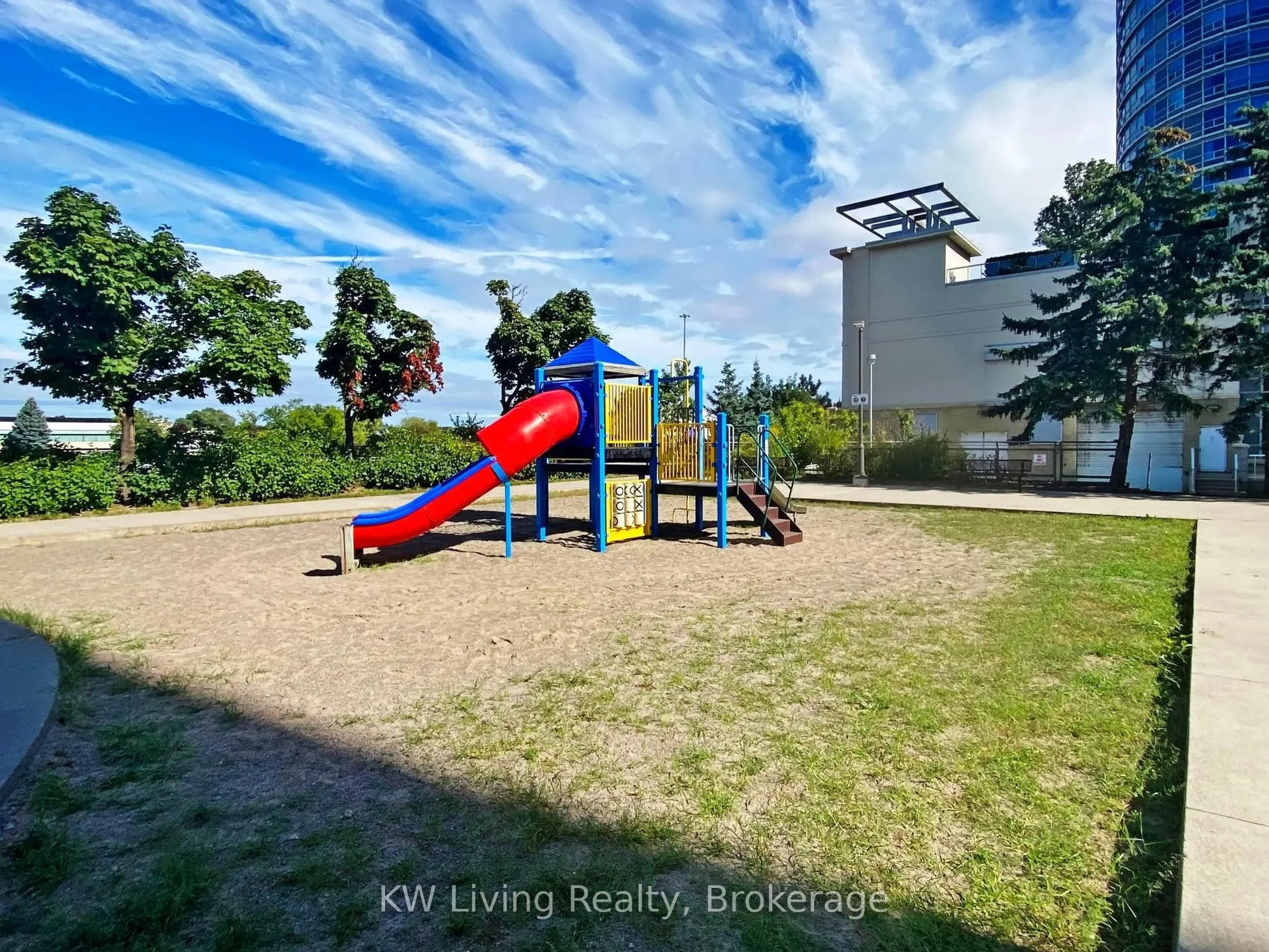 18 Lee Centre Drive, #1007