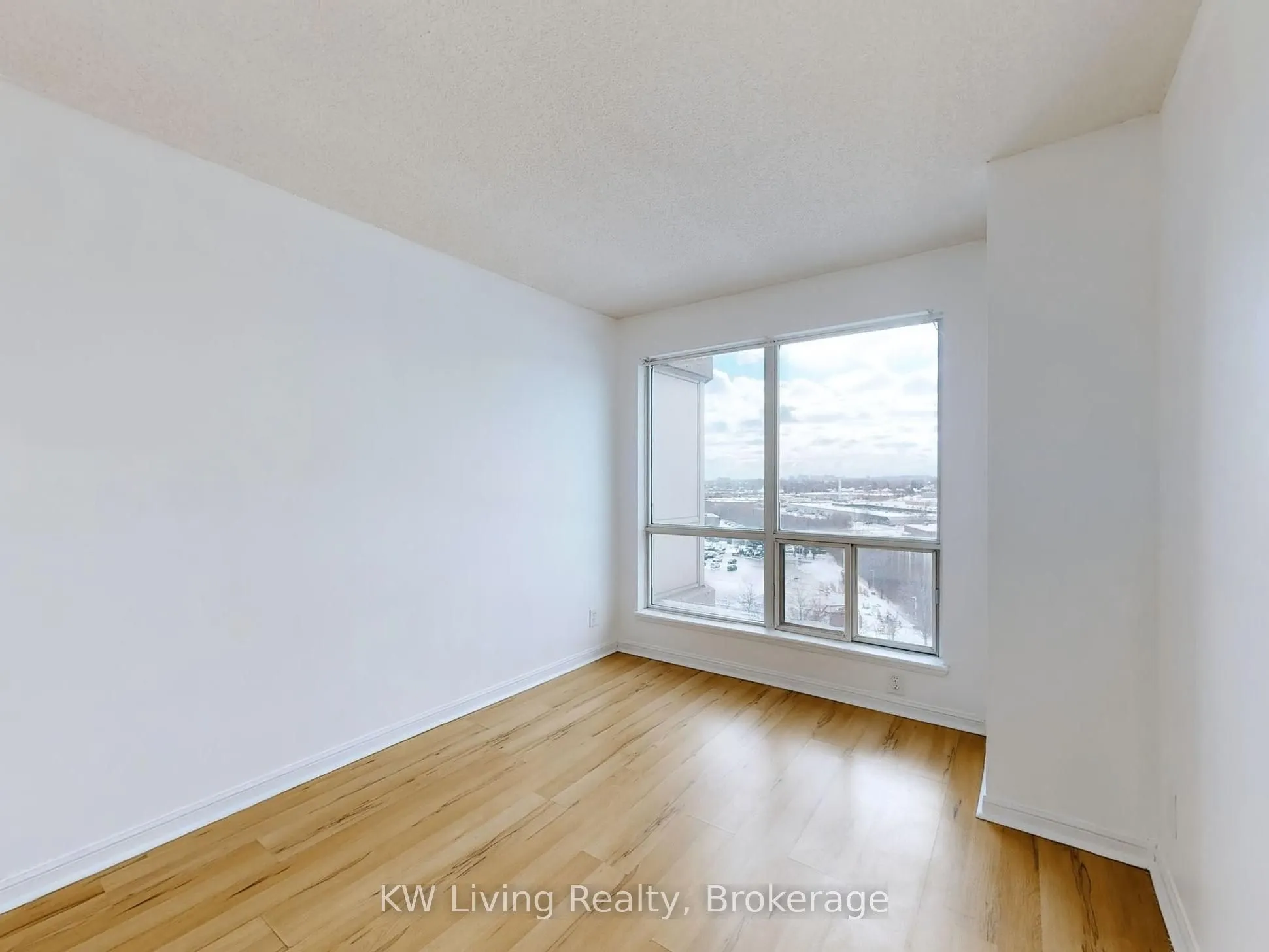 18 Lee Centre Drive, #1007
