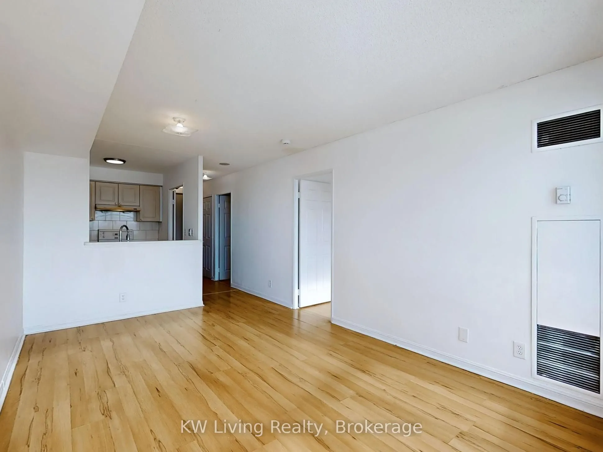 18 Lee Centre Drive, #1007