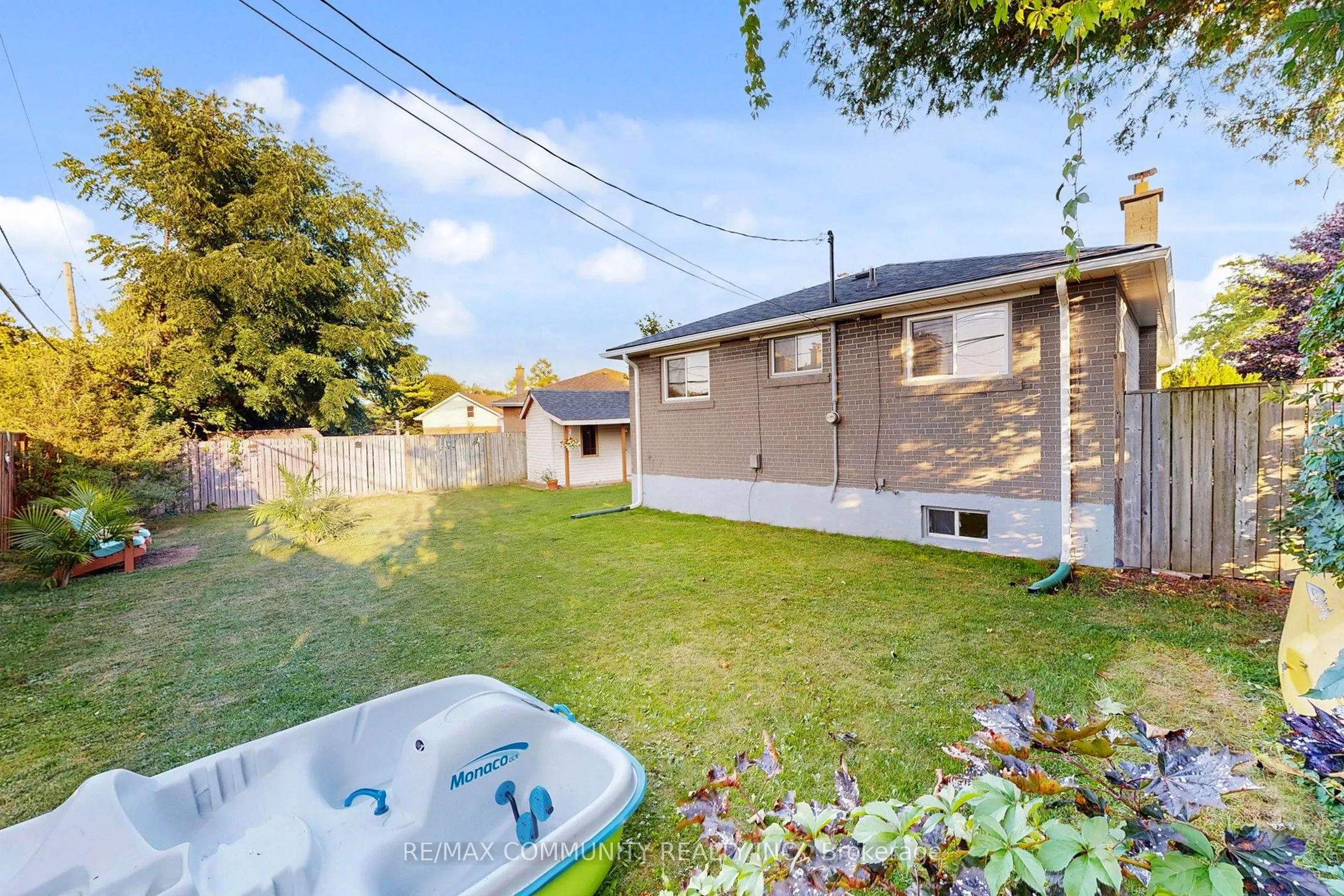855 Zator Avenue