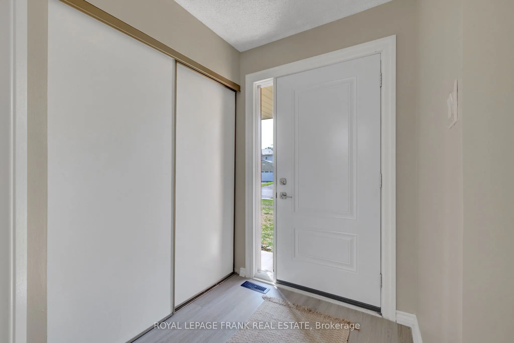 16 Reed Drive