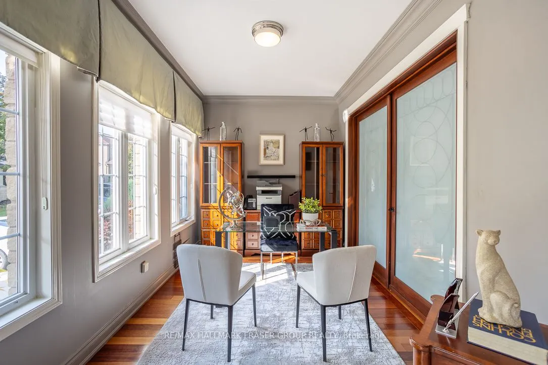 10 Weston Crescent