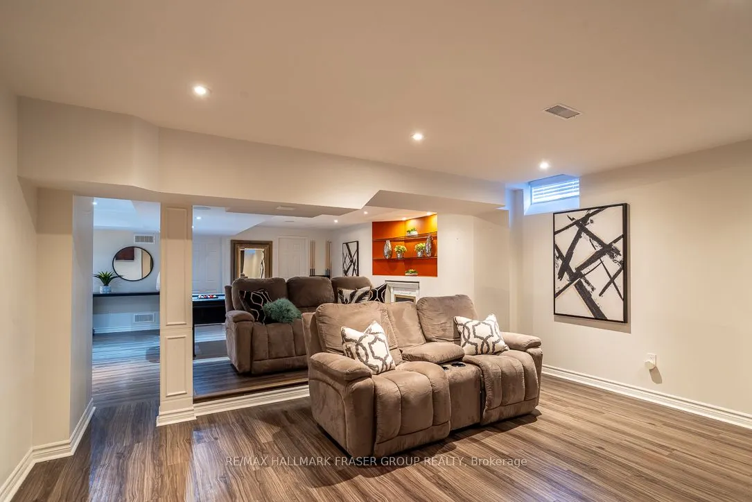 10 Weston Crescent