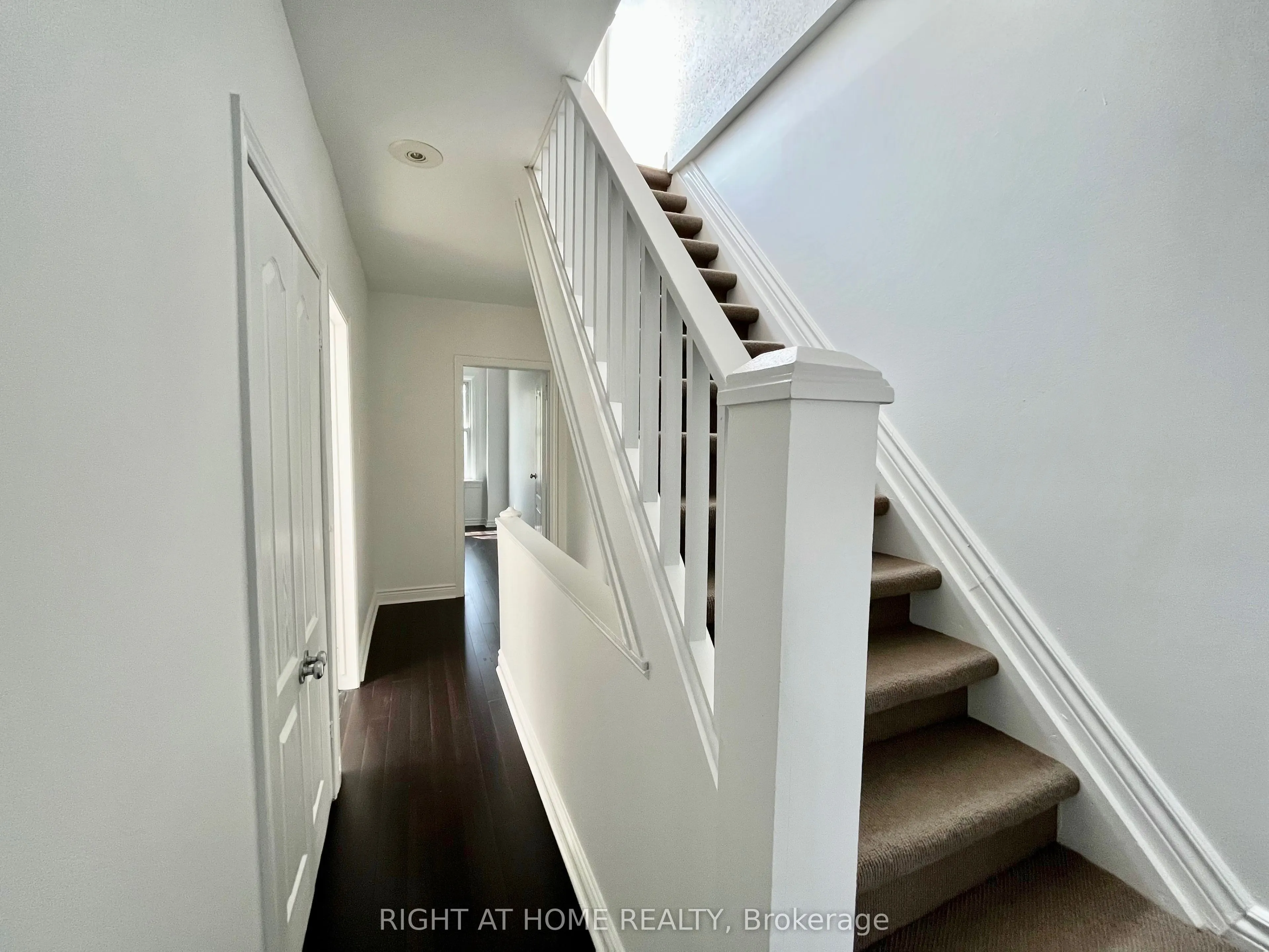 75 Dingwall Avenue