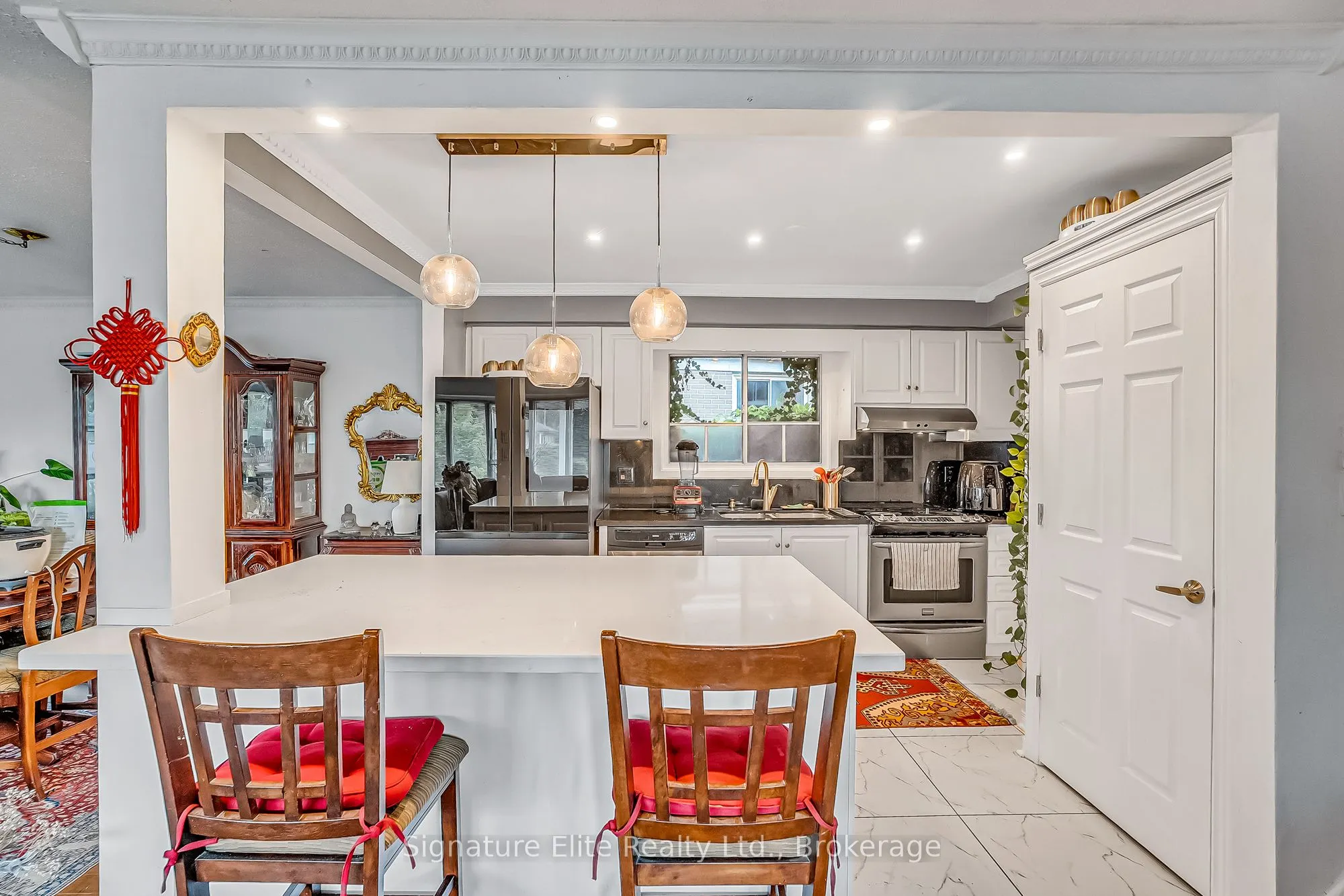 12 Manorglen Crescent