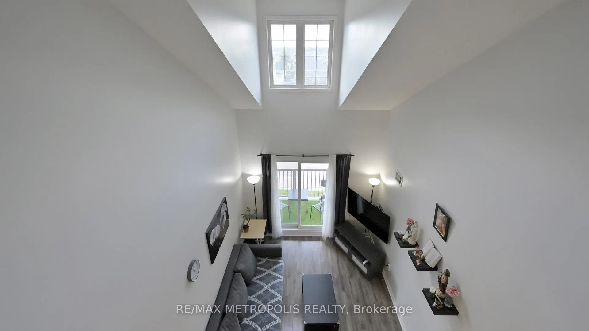 72 Petra Way