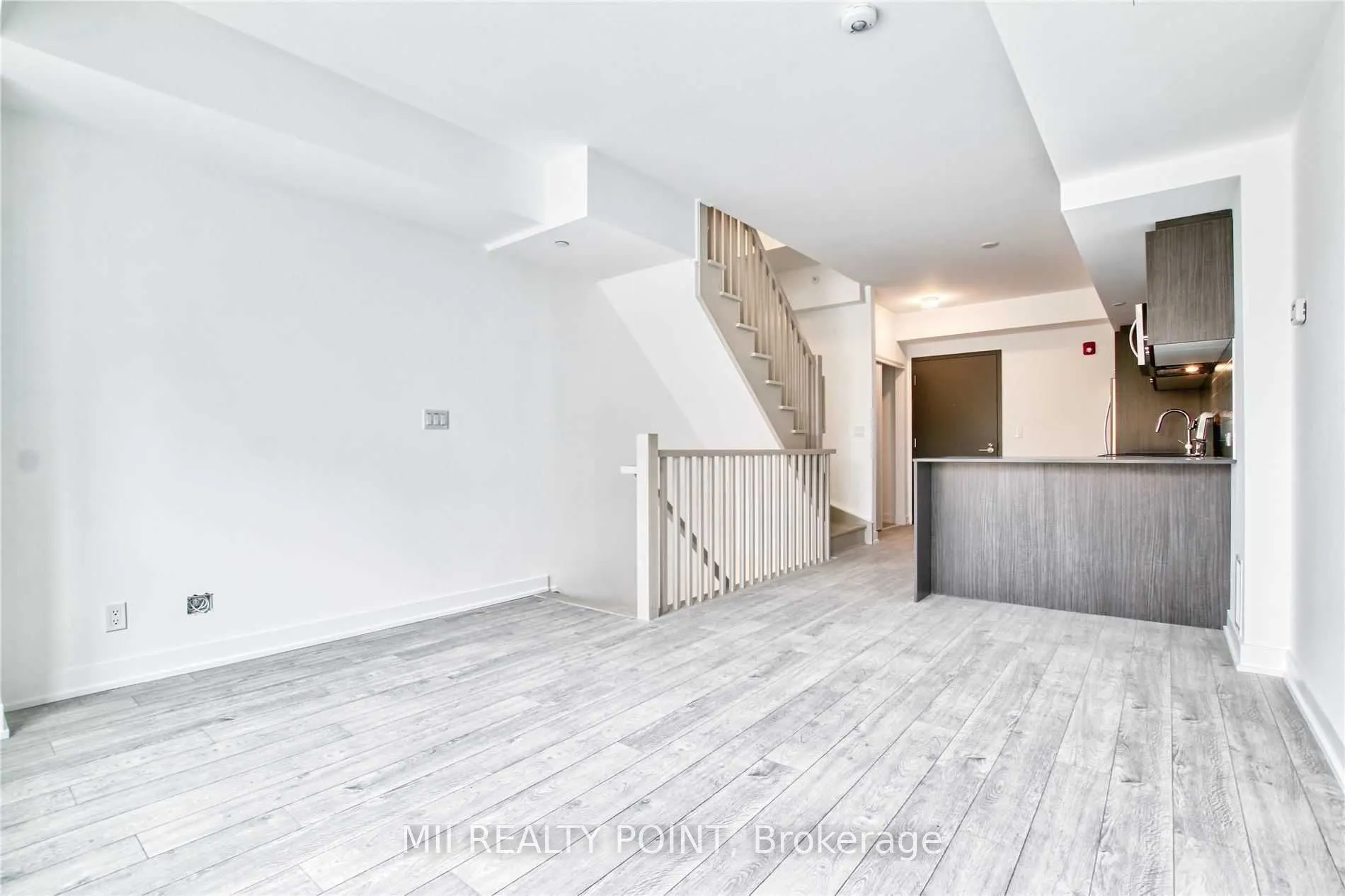 2100 Bridletowne Circ, #323
