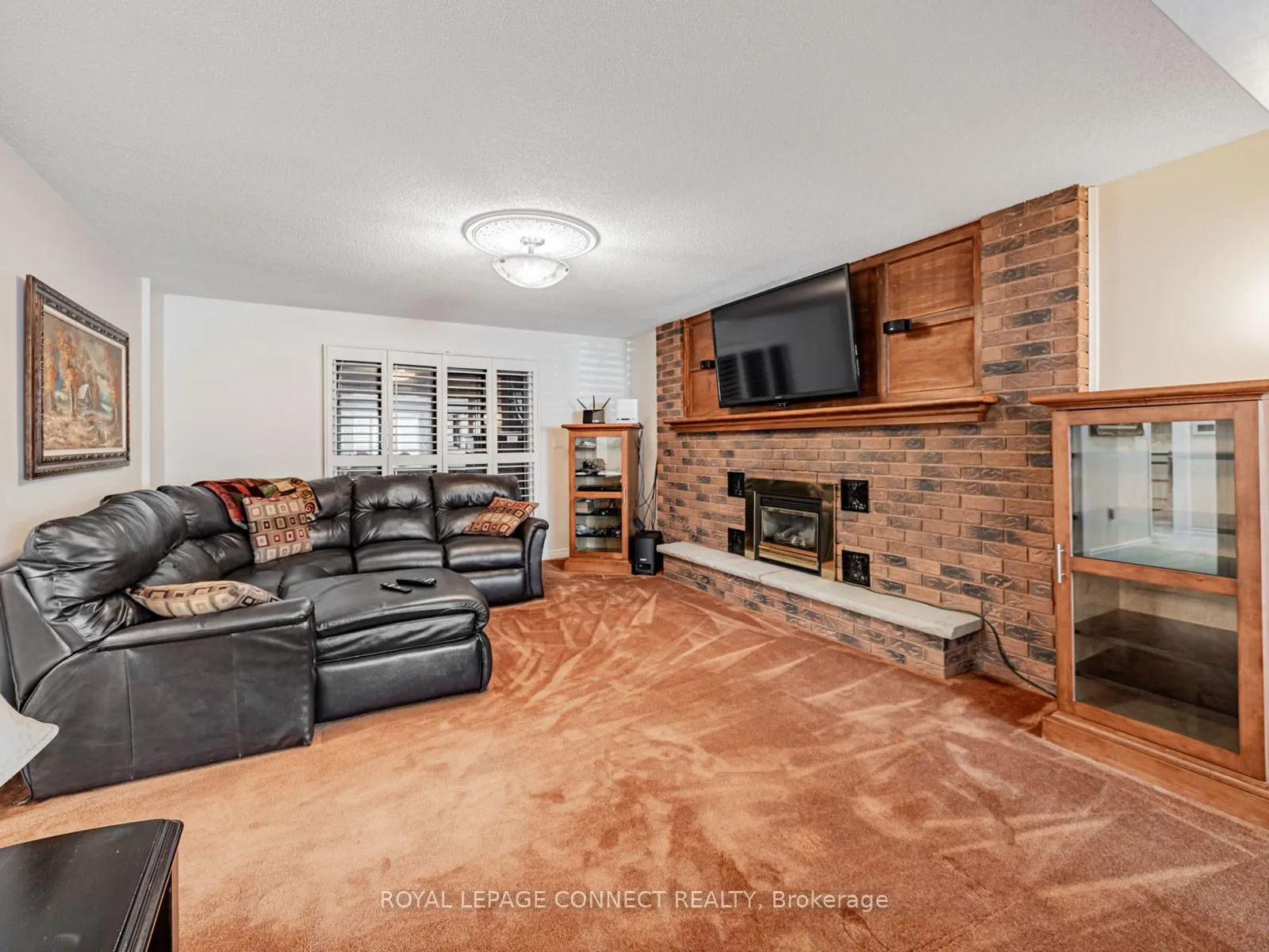 642 Sheppard Avenue