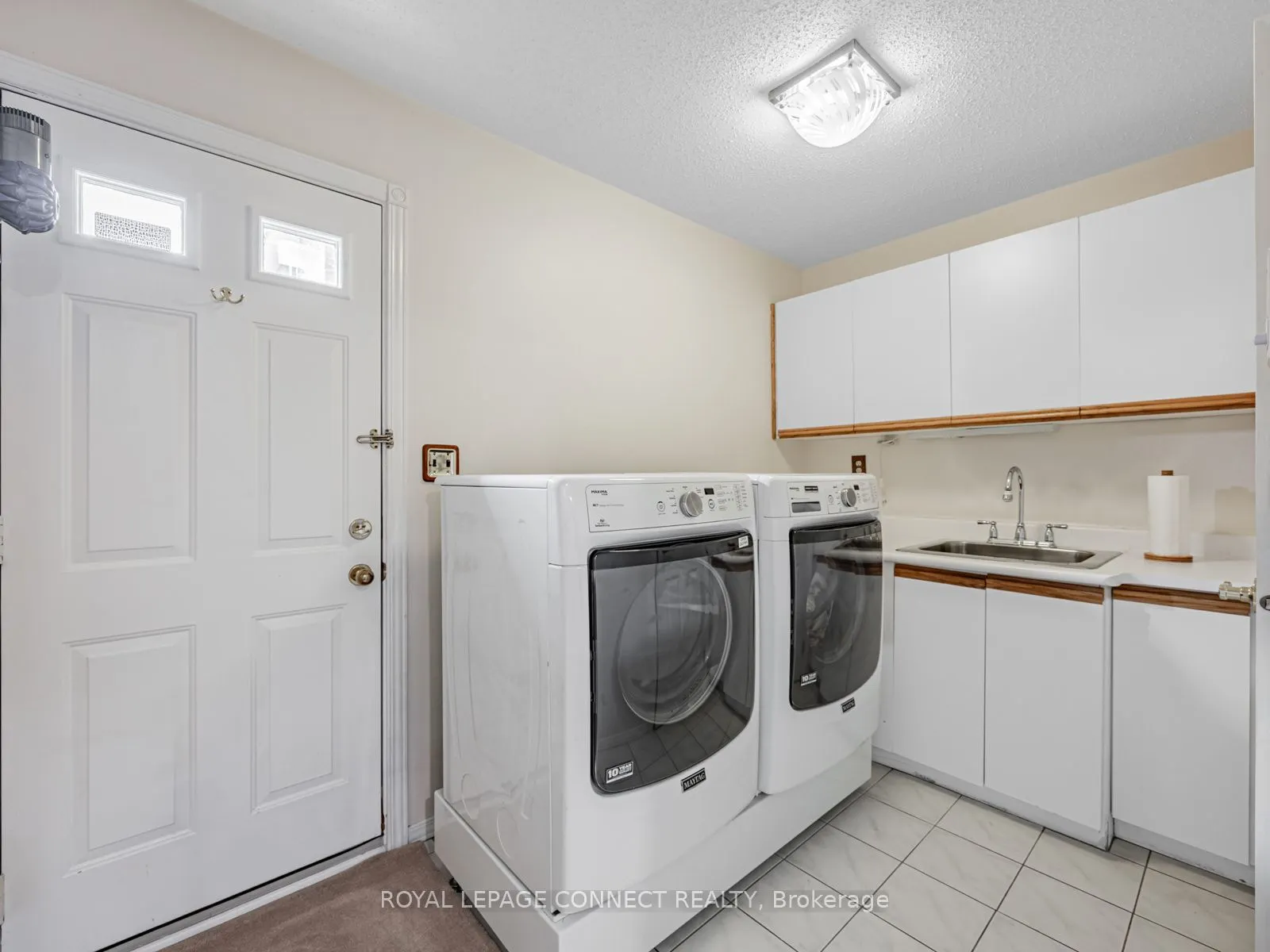 642 Sheppard Avenue