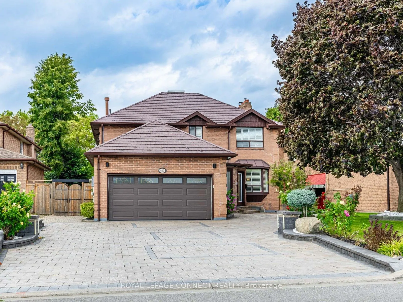 642 Sheppard Avenue