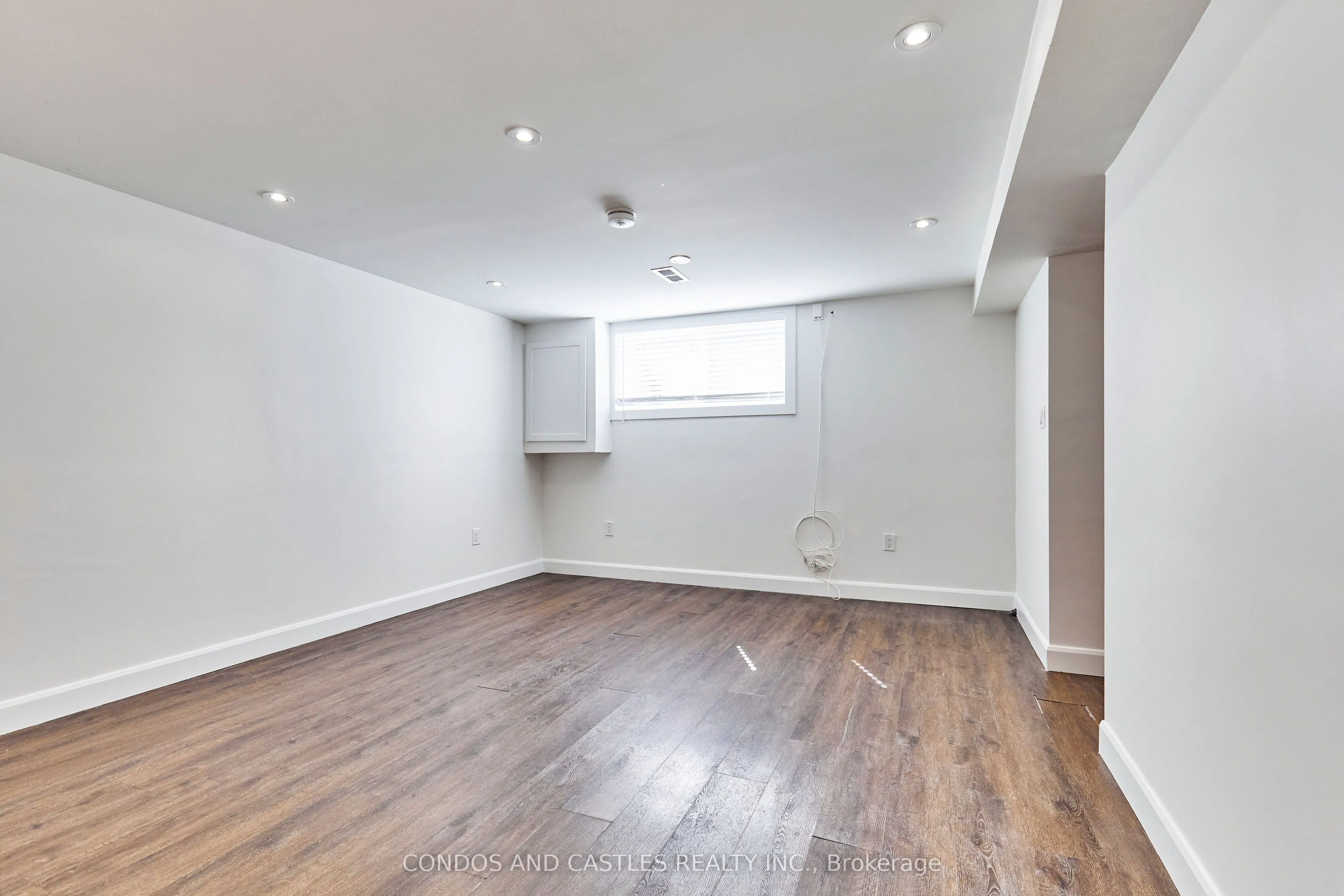 44 Farmbrook Road