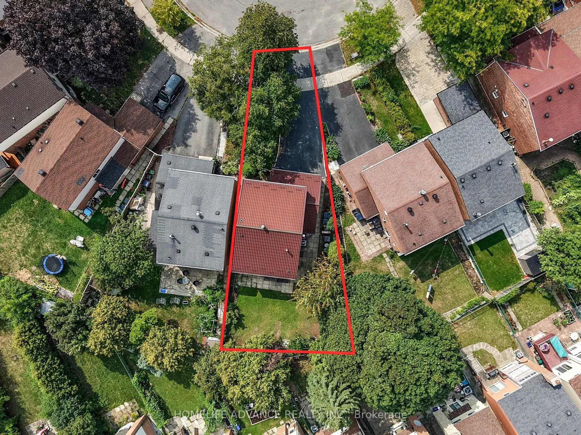 75 Mossbrook Crescent