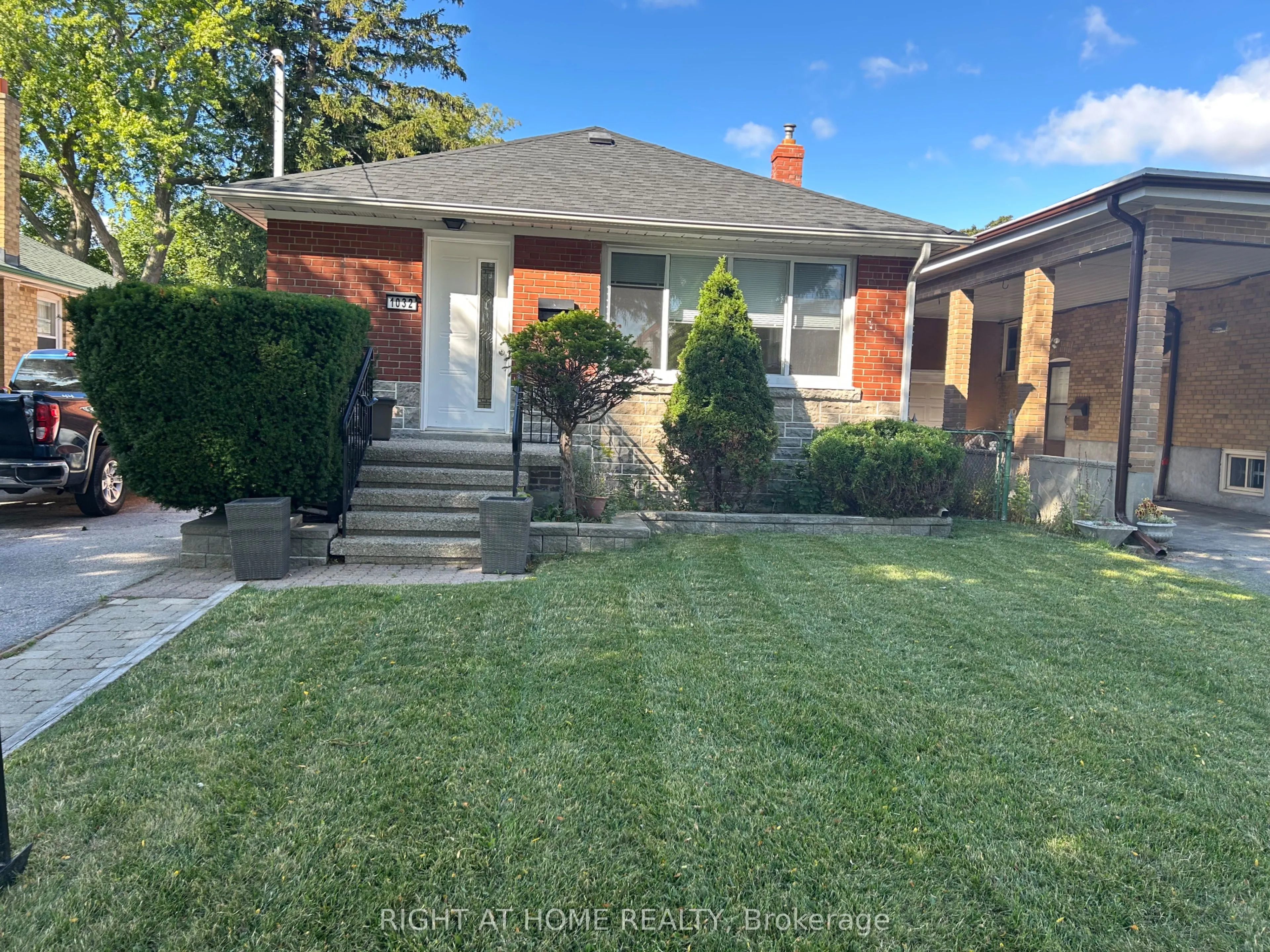 1032 Pharmacy Avenue, #Main