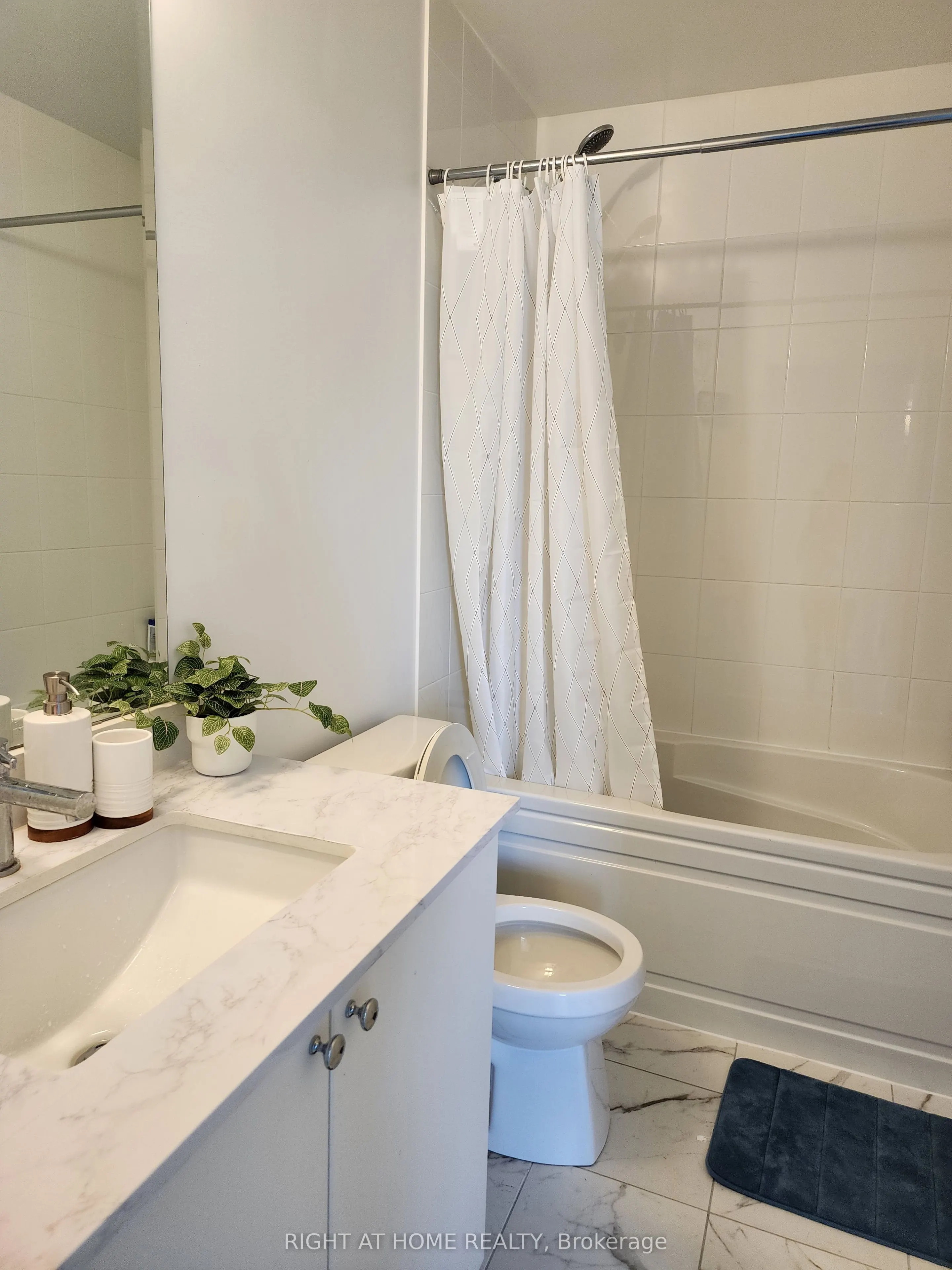 3220 Sheppard Avenue E, #1702