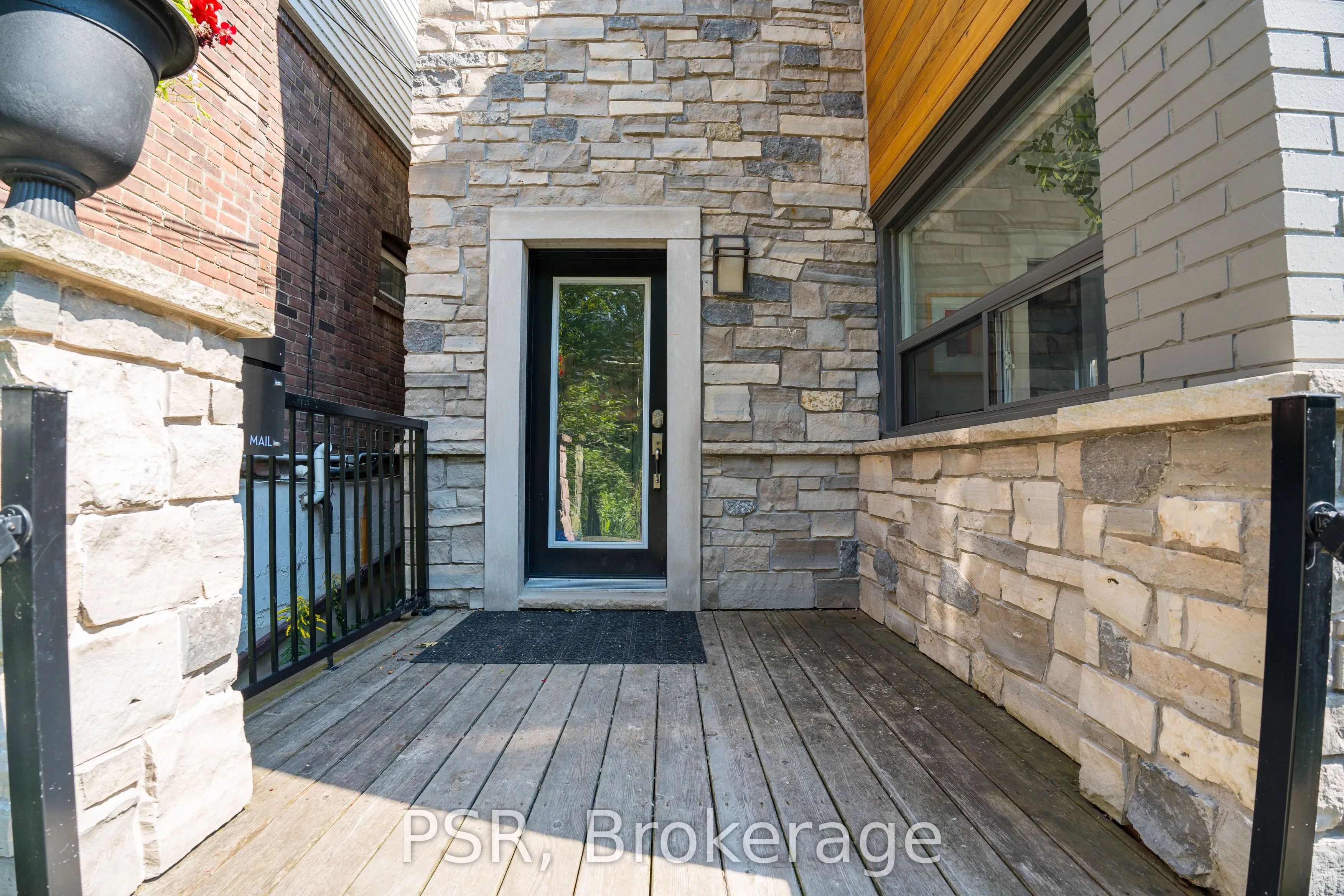109 Neville Park Boulevard, #Main Fl