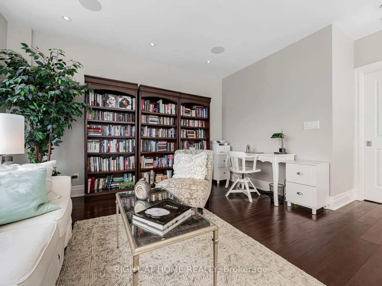 1 Rainsford Road, #204