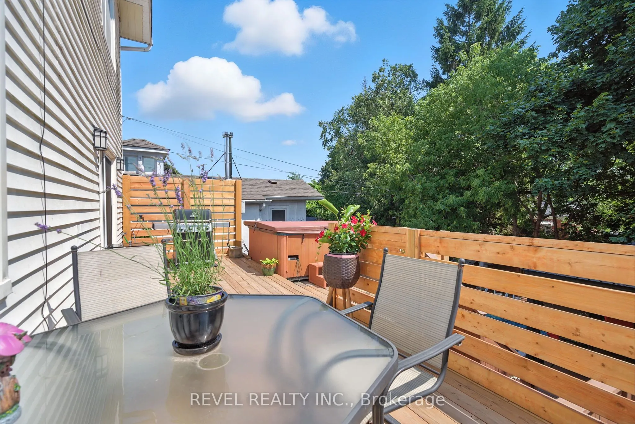 57 Rosehill Boulevard