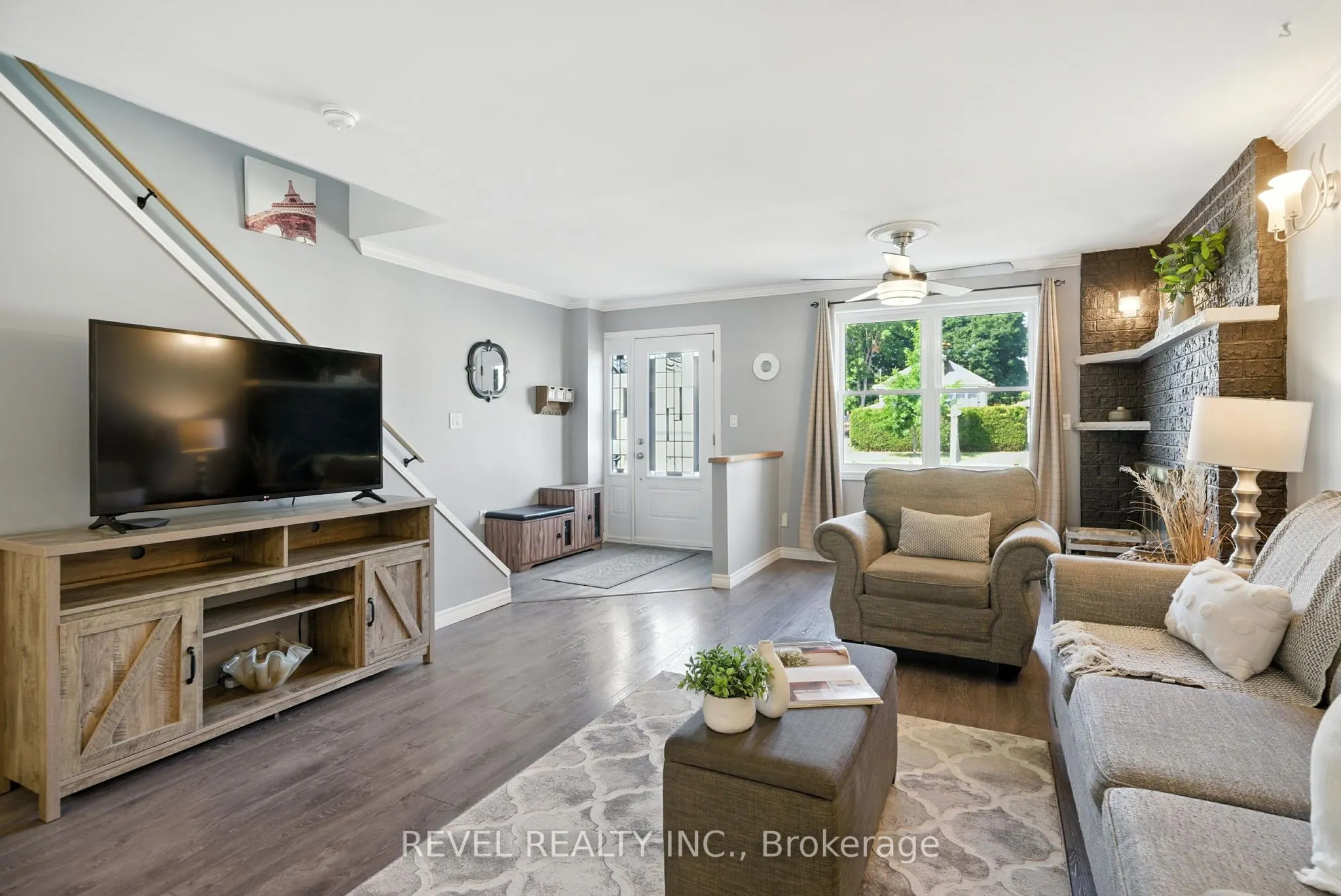 57 Rosehill Boulevard