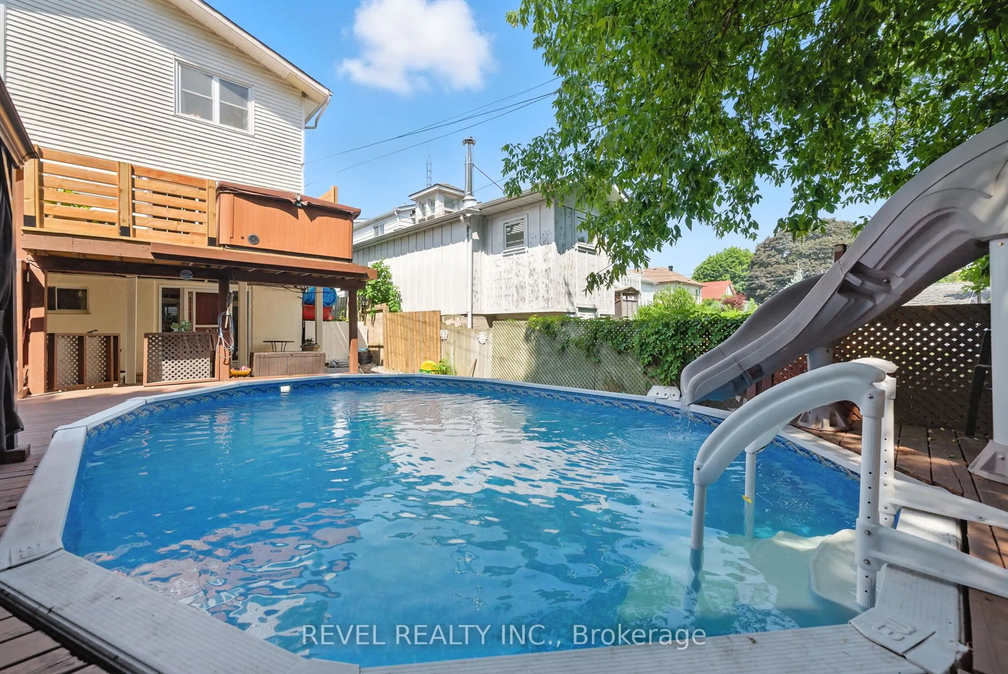 57 Rosehill Boulevard