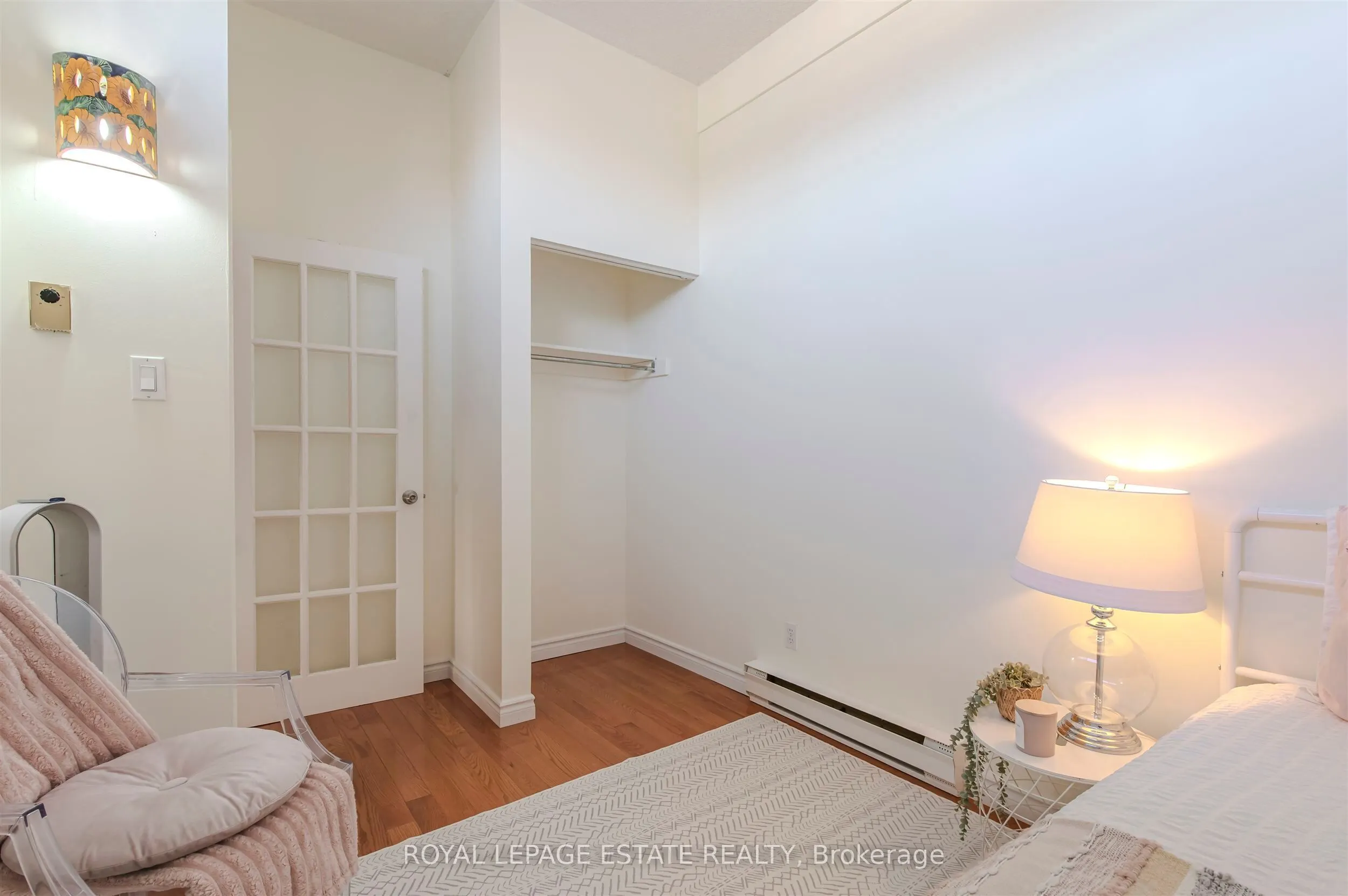 1209 Queen Street E, #32