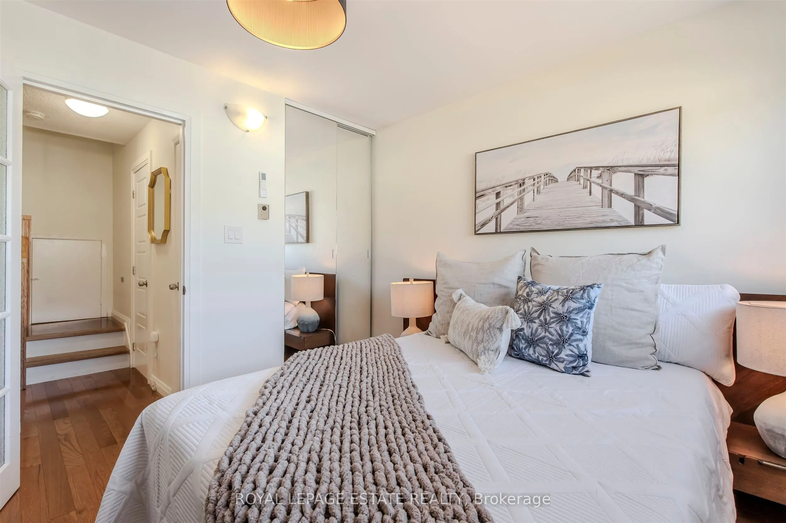 1209 Queen Street E, #32