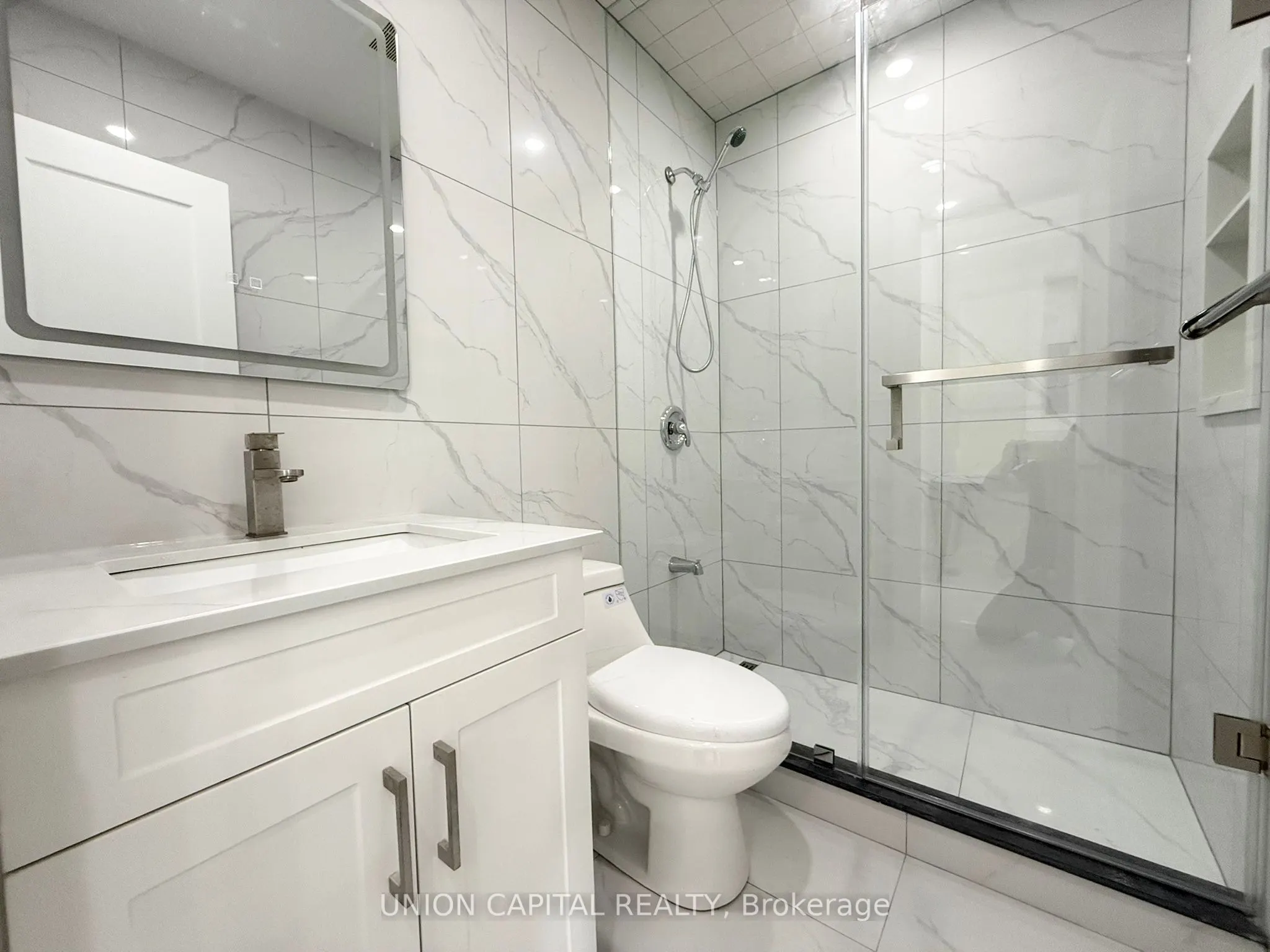 1087 GERRARD Street E, #Main