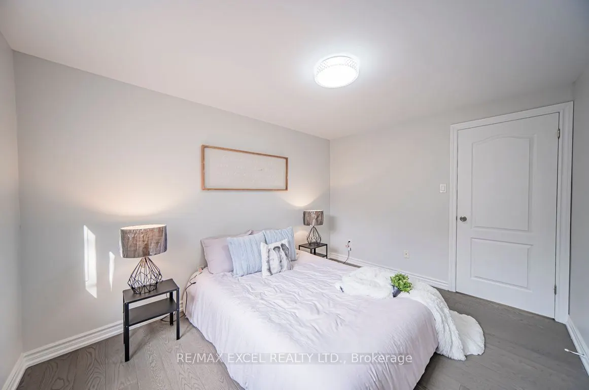 106 Alexmuir Boulevard