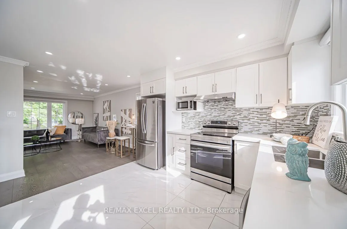 106 Alexmuir Boulevard