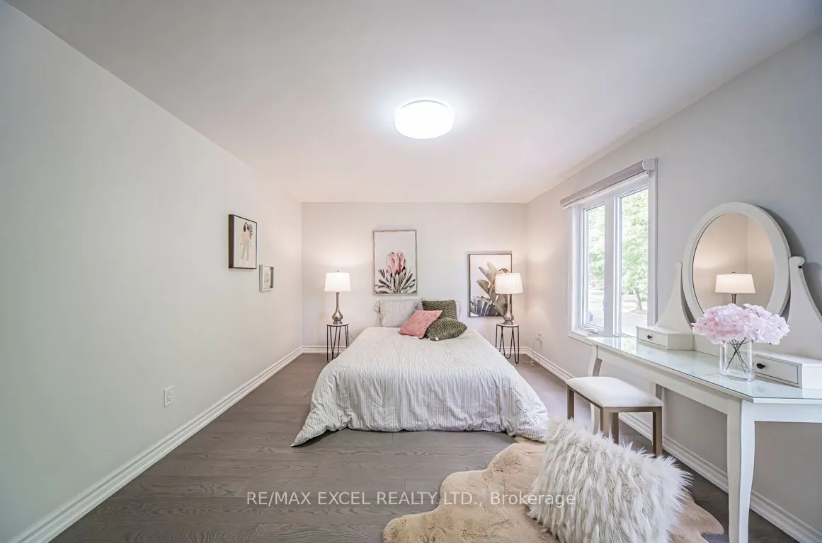 106 Alexmuir Boulevard