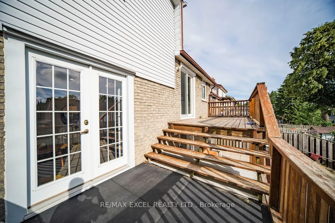106 Alexmuir Boulevard