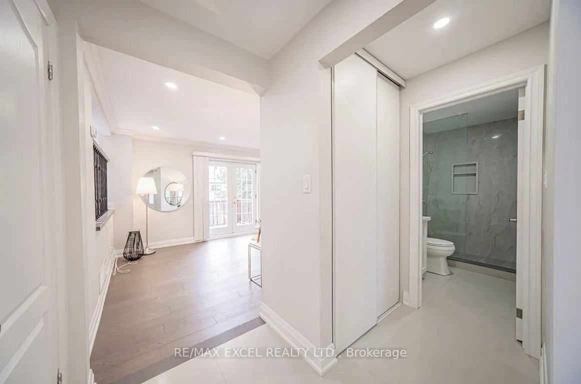 106 Alexmuir Boulevard