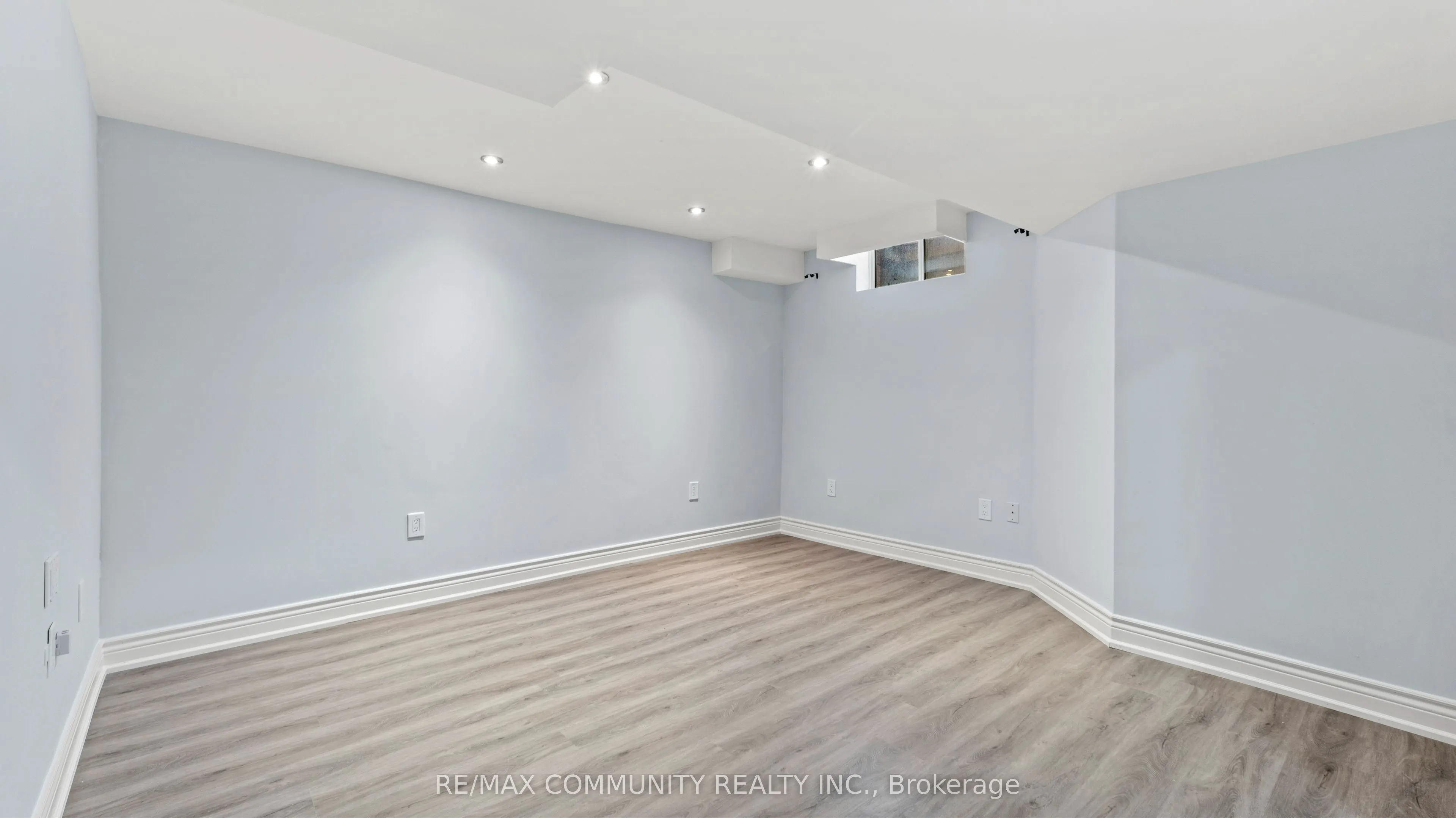 1772 Woodgate Trail