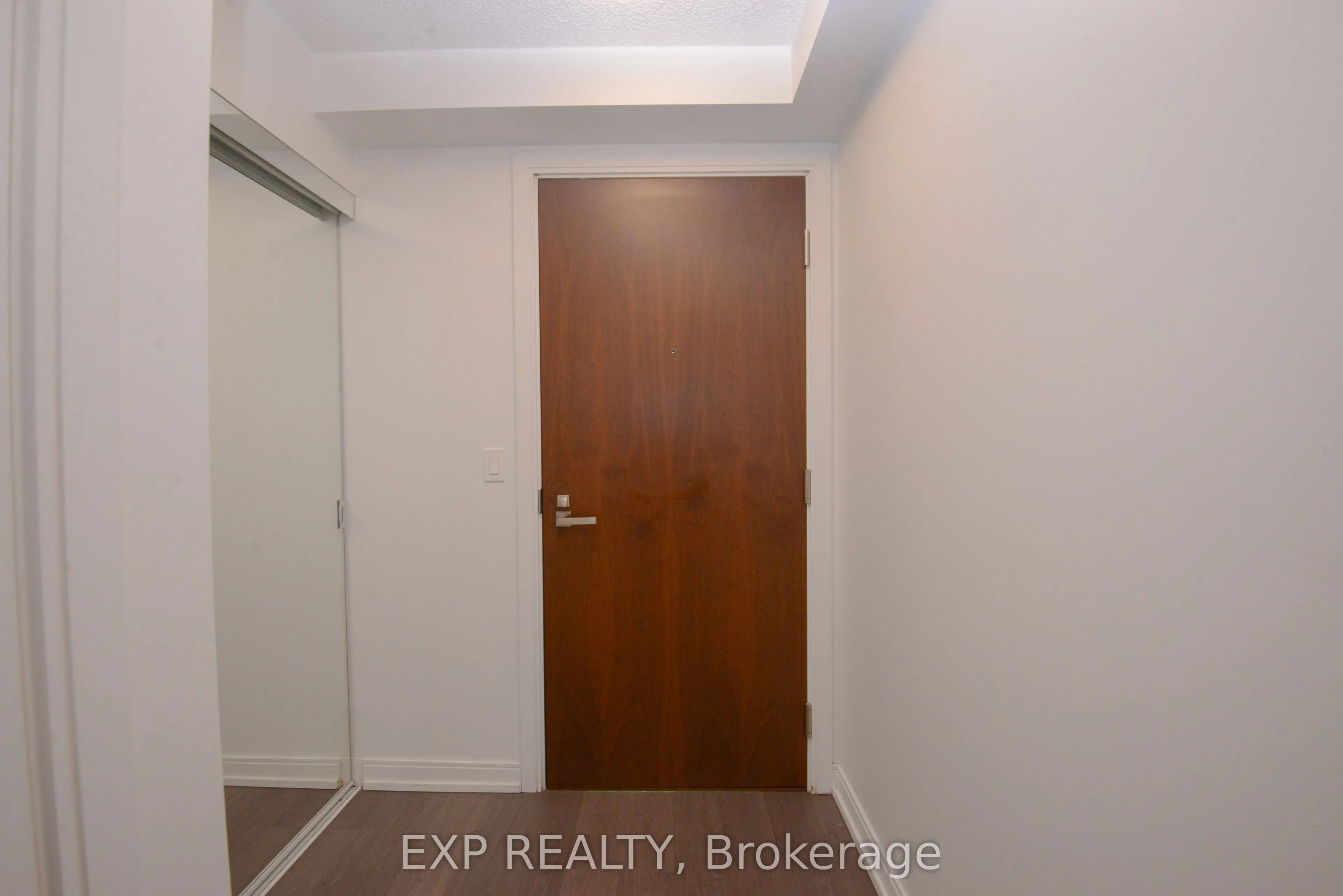 255 Village Green Square, #1009